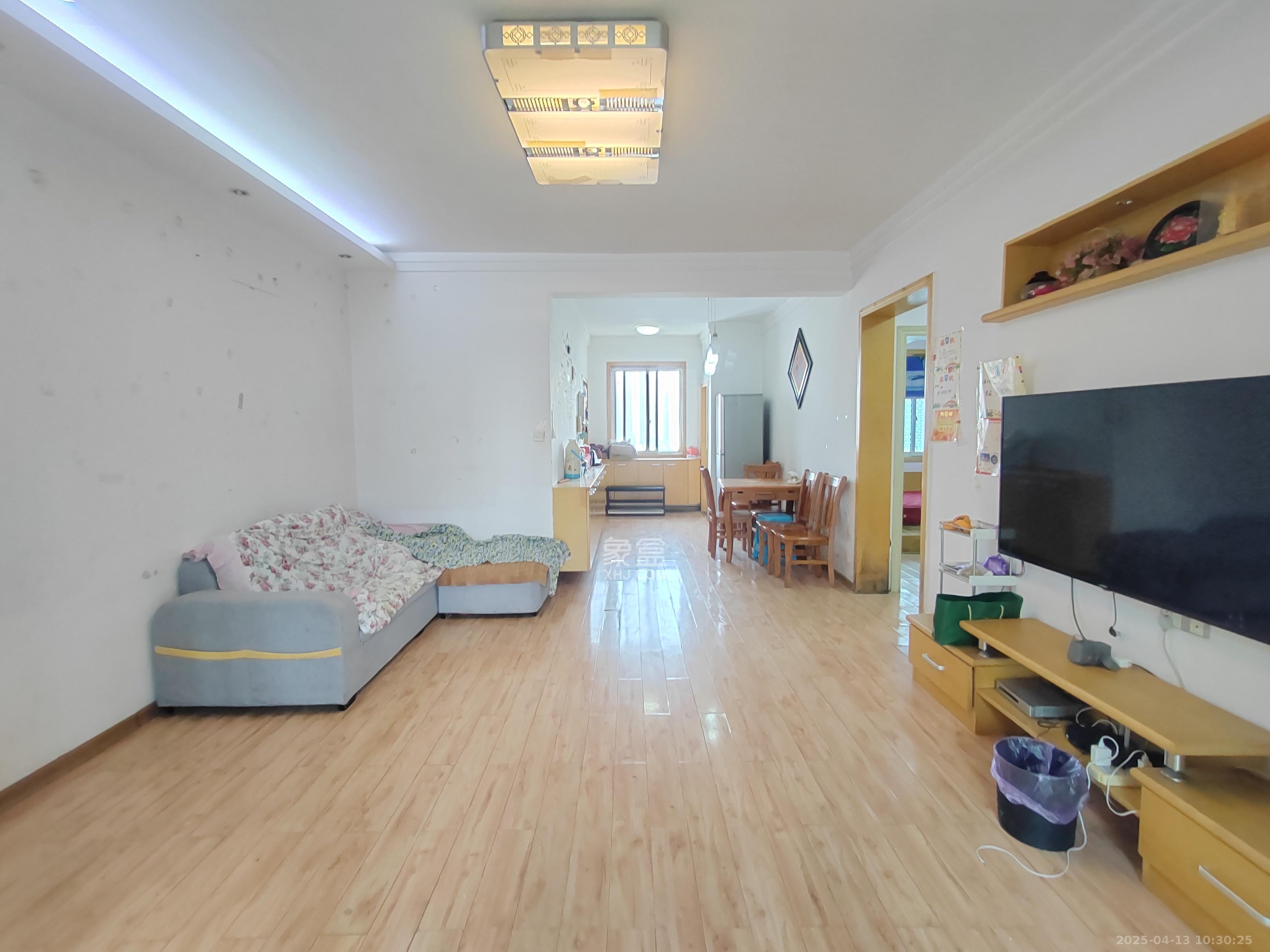 世景华庭 2室1厅1卫 1600.0元/月 世景华庭 2室1厅1卫 1600.0元/月室内图