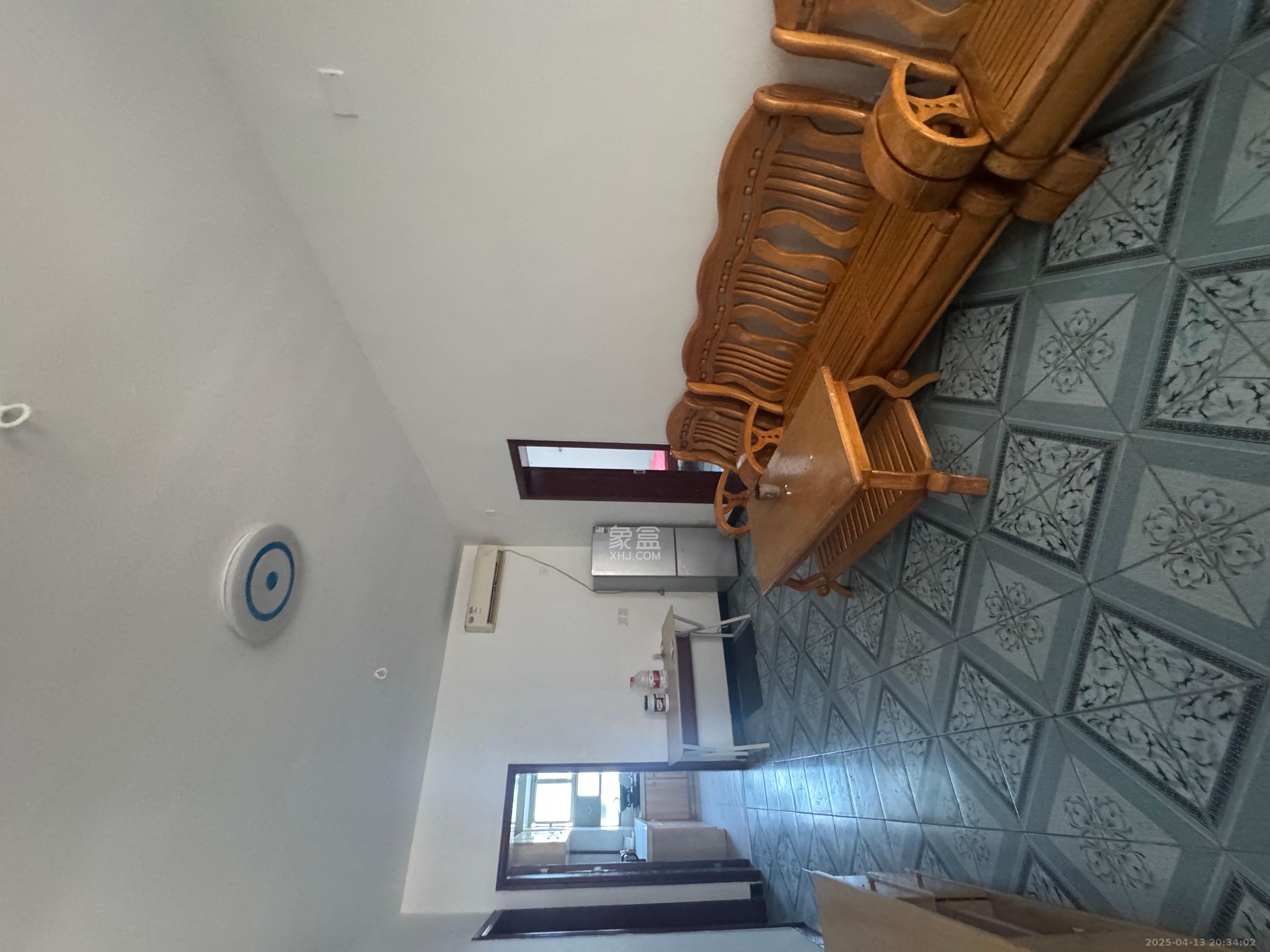 长勘小区 3室1厅1卫 1600.0元/月 长勘小区 3室1厅1卫 1600.0元/月室内图