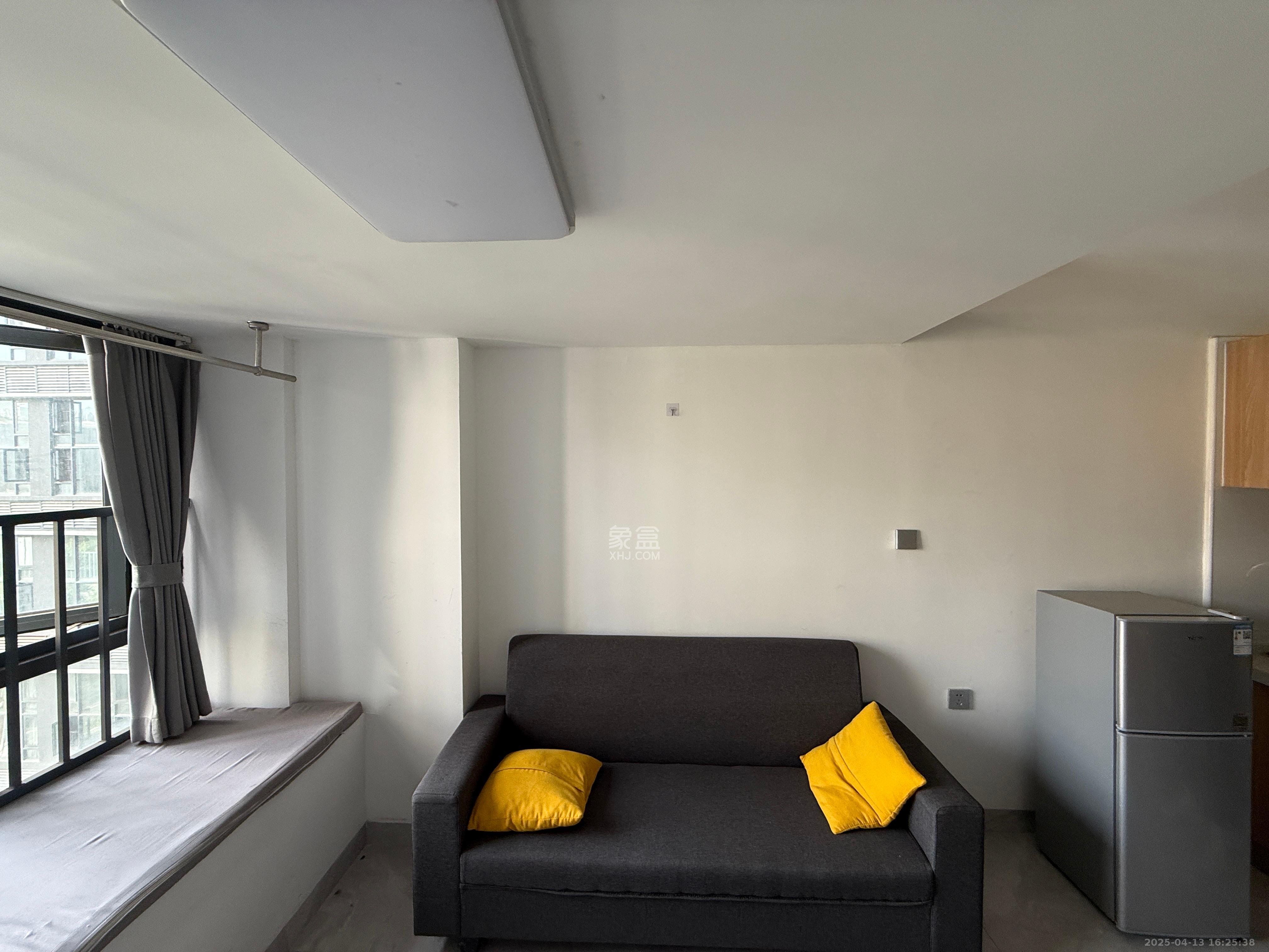 龙湖湘江星座(祺鑫星座公寓) 2室1厅1卫 1800.0元/月 龙湖湘江星座(祺鑫星座公寓) 2室1厅1卫 1800.0元/月室内图