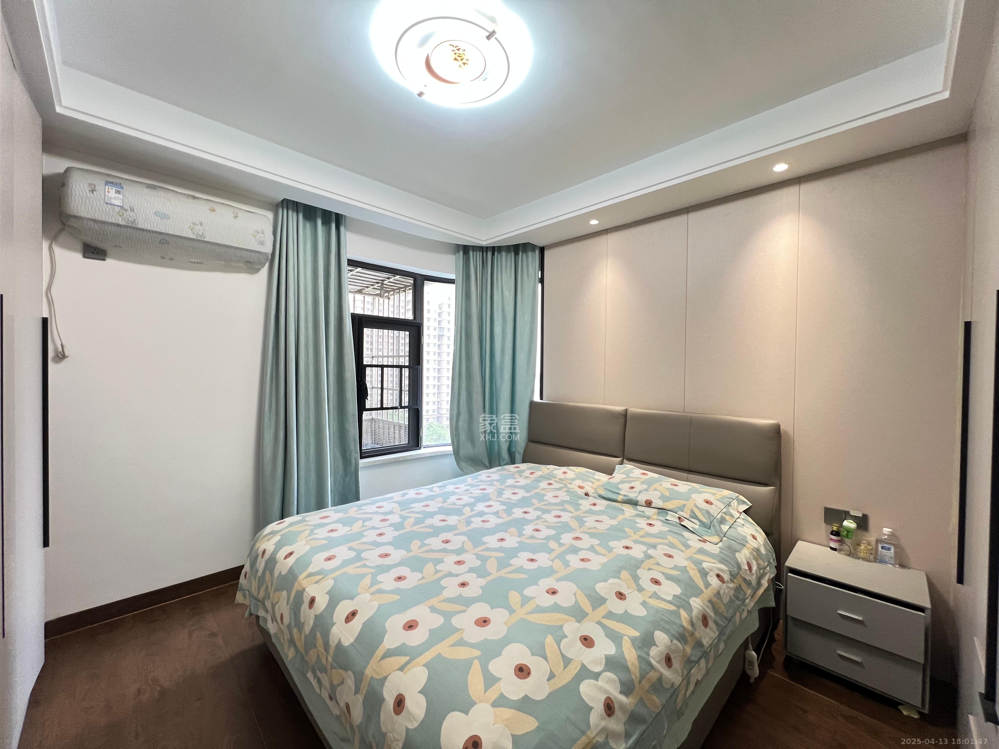 嘉雨兴园  3室2厅2卫    5000.0元/月 嘉雨兴园  3室2厅2卫    5000.0元/月室内图