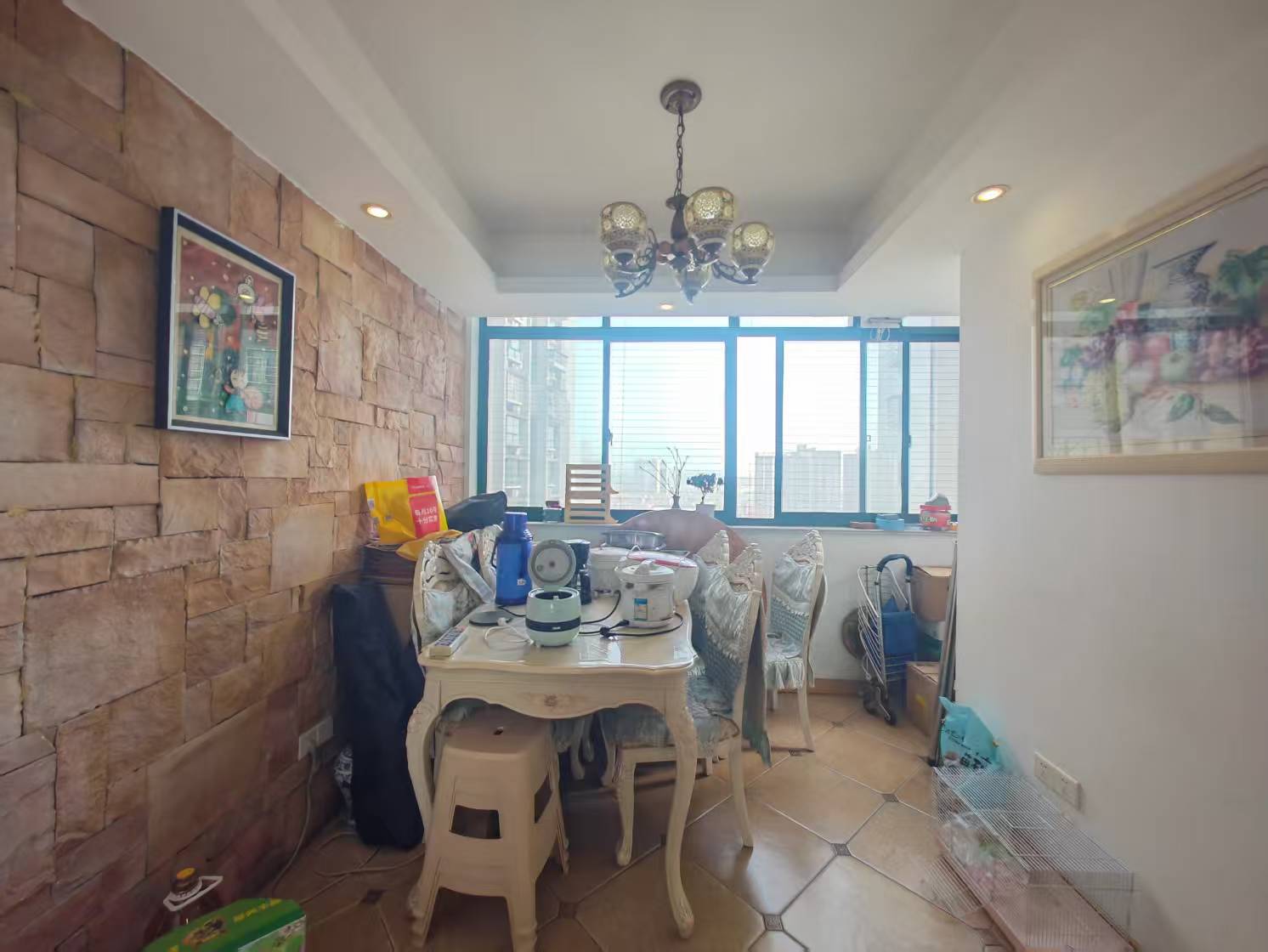 富厚名邸  1室0厅0卫    75.8万 富厚名邸  1室0厅0卫    75.8万客厅