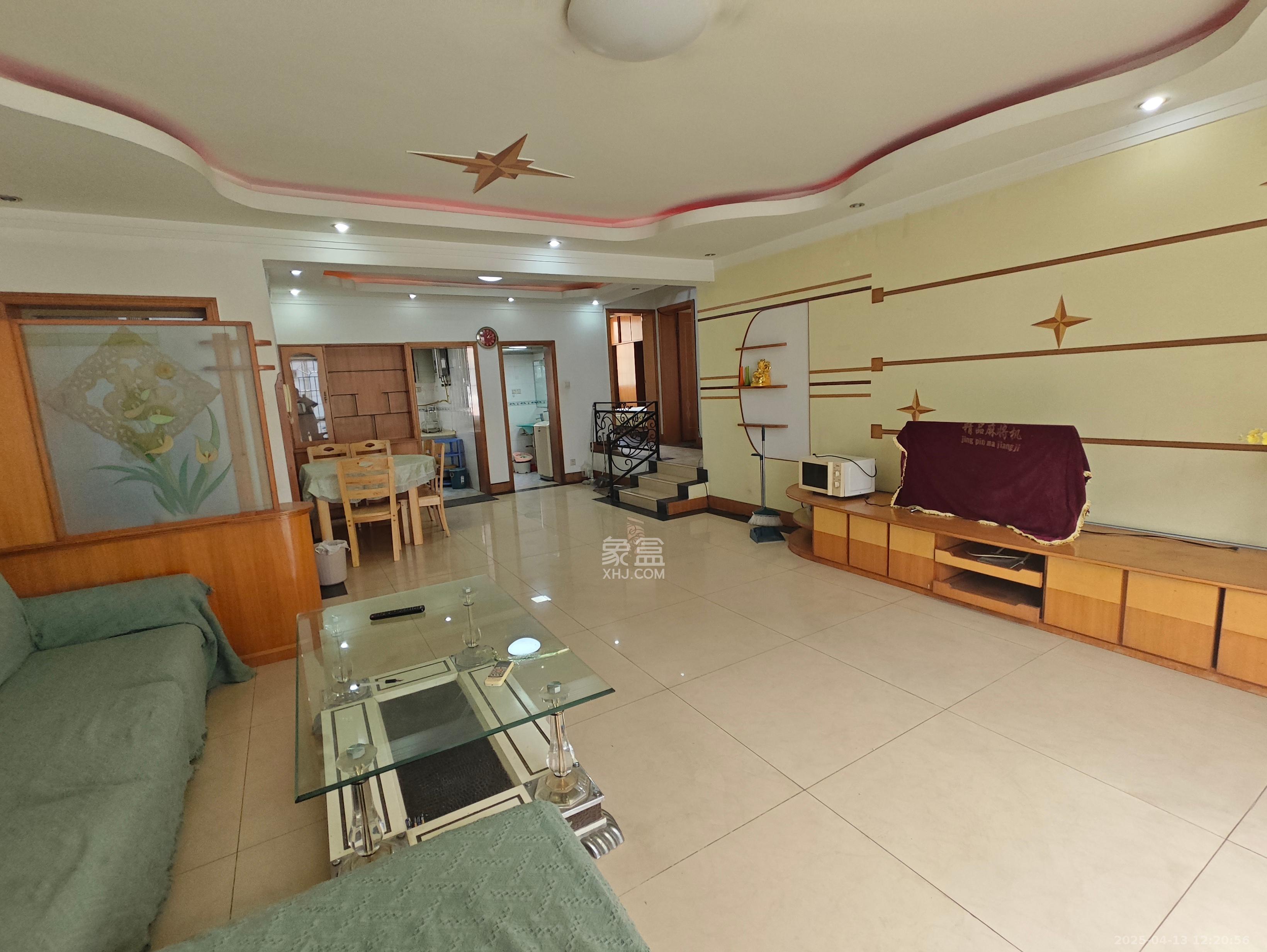 华天望族苑 3室2厅1卫 2500.0元/月 华天望族苑 3室2厅1卫 2500.0元/月室内图