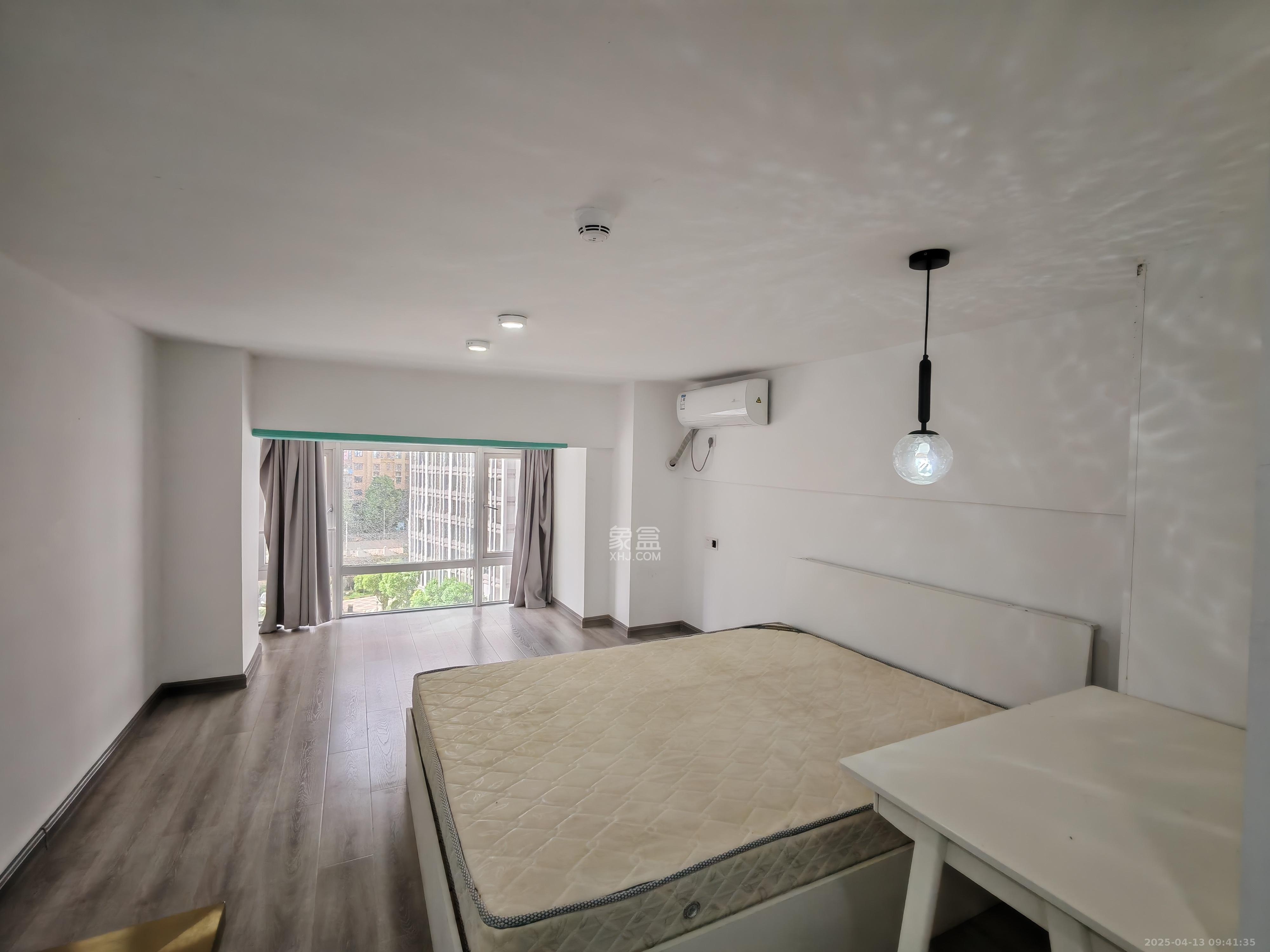 金地铂悦  1室1厅1卫    1200.0元/月 金地铂悦  1室1厅1卫    1200.0元/月