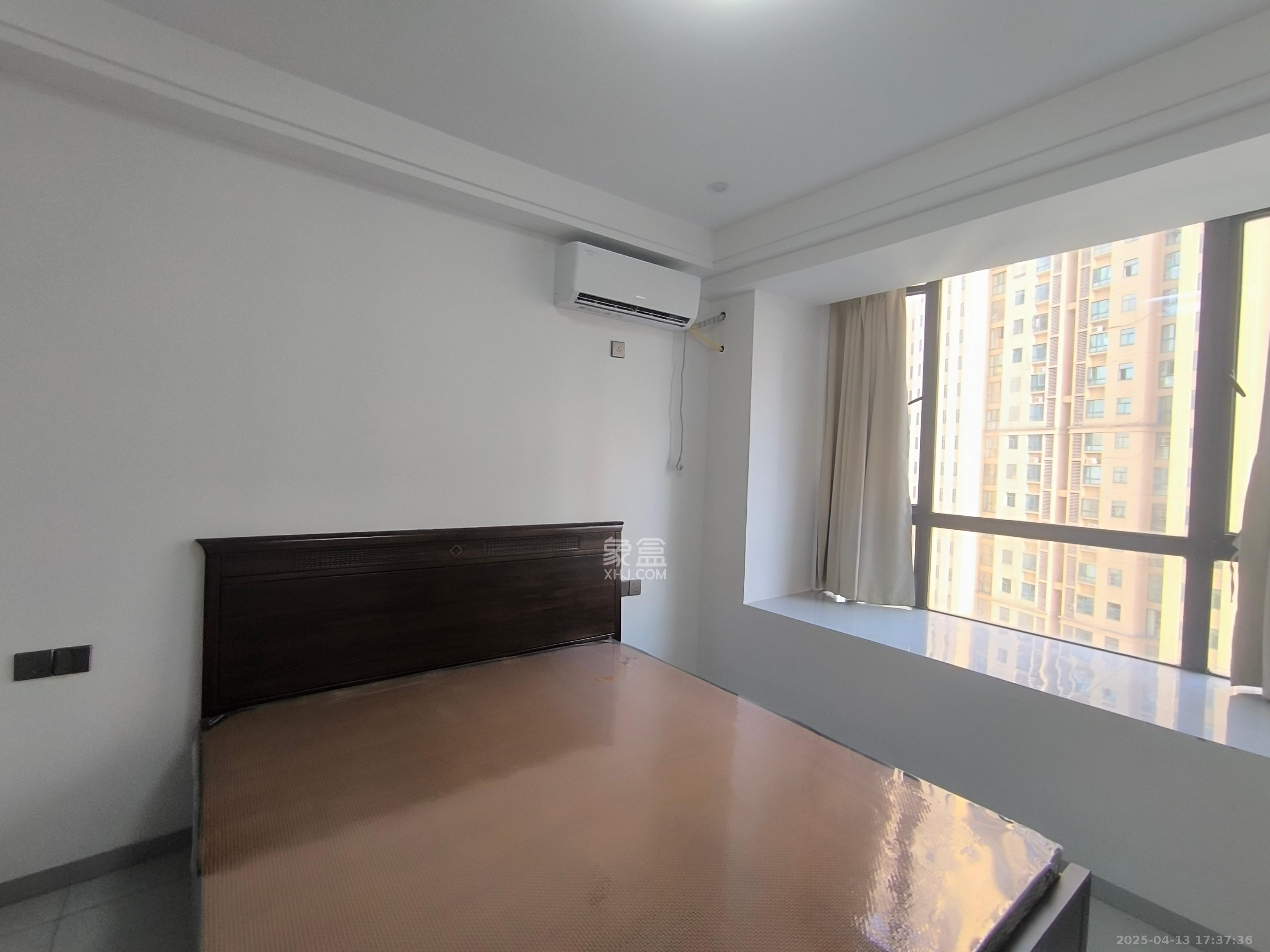 洋湖时代  1室0厅0卫    1400.0元/月 洋湖时代  1室0厅0卫    1400.0元/月室内图