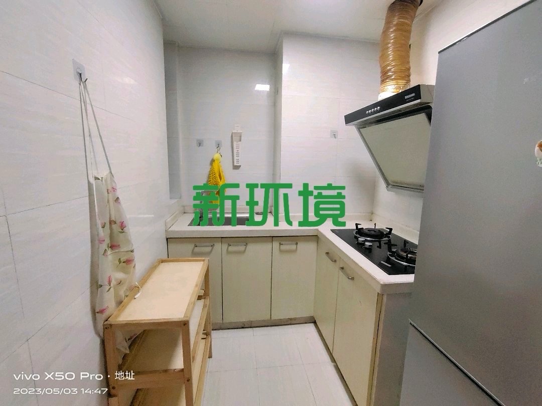 山水印象  1室1厅1卫   32.80万客厅