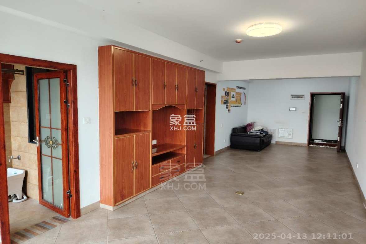 庐山春天 1室1厅1卫 1500.0元/月 庐山春天 1室1厅1卫 1500.0元/月室内图