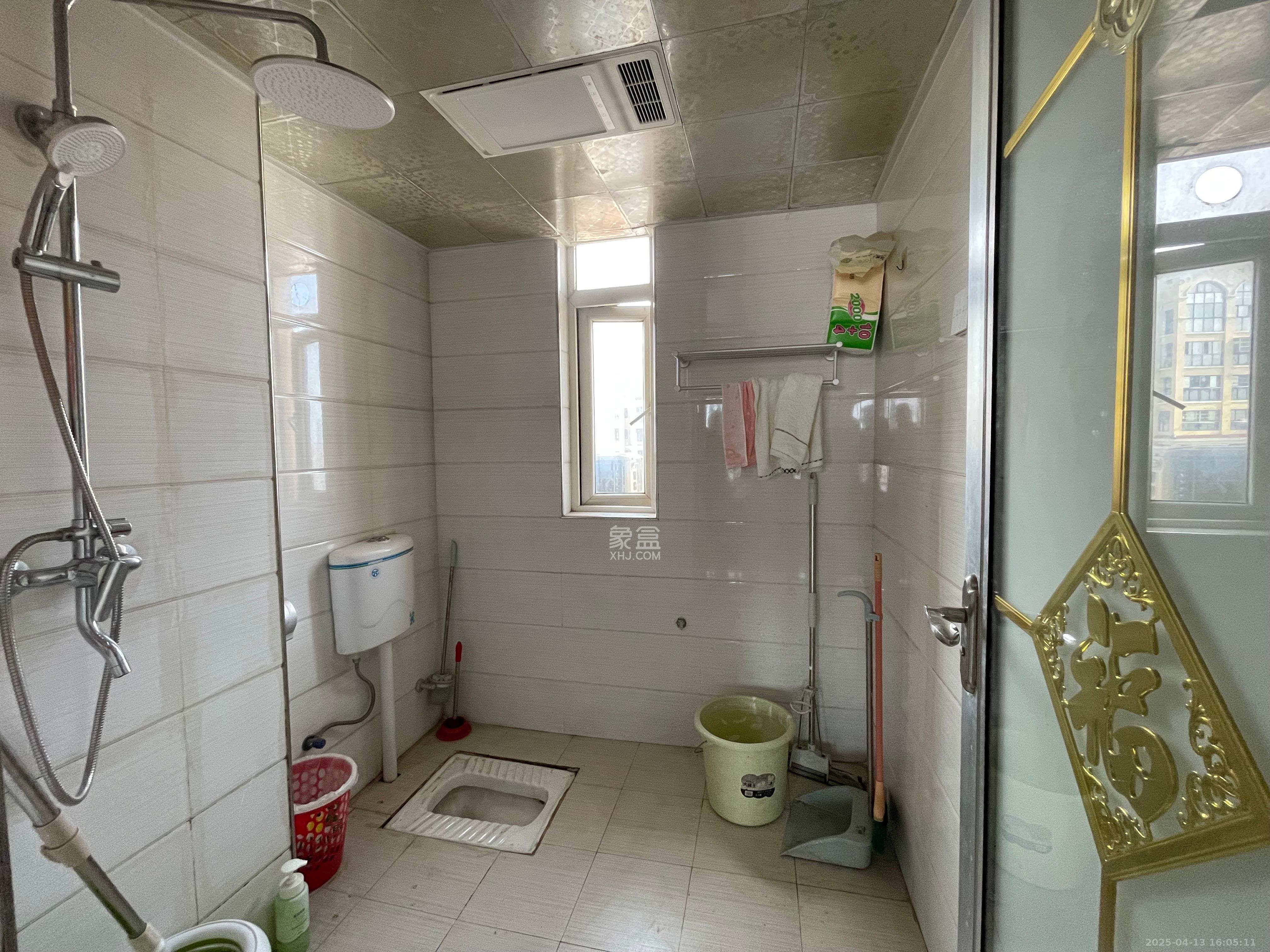 米兰春天  4室2厅2卫    2000.0元/月 米兰春天  4室2厅2卫    2000.0元/月室内图