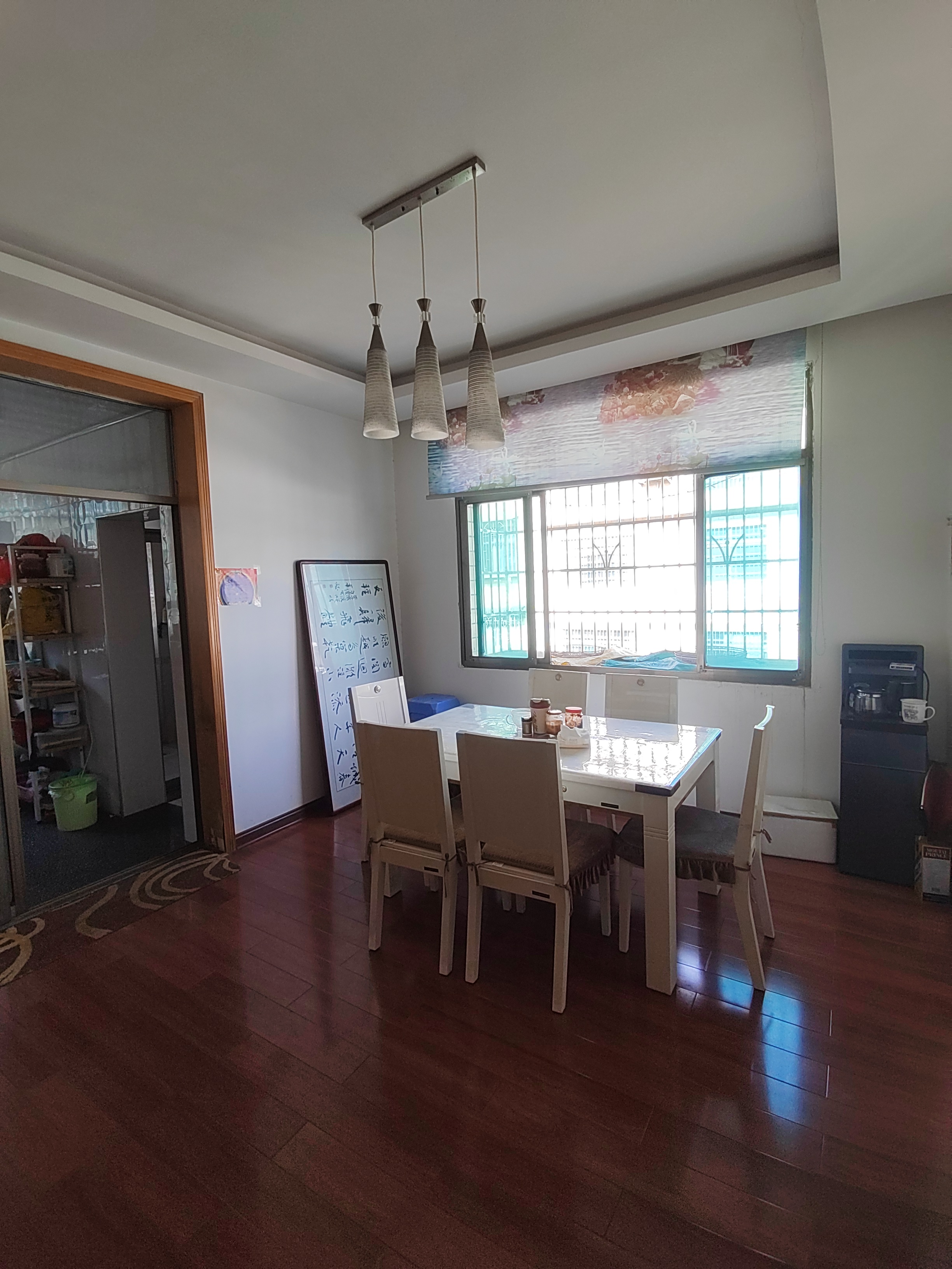 长青粮站(湖南军粮) 3室2厅2卫 43.8万 长青粮站(湖南军粮) 3室2厅2卫 43.8万客厅