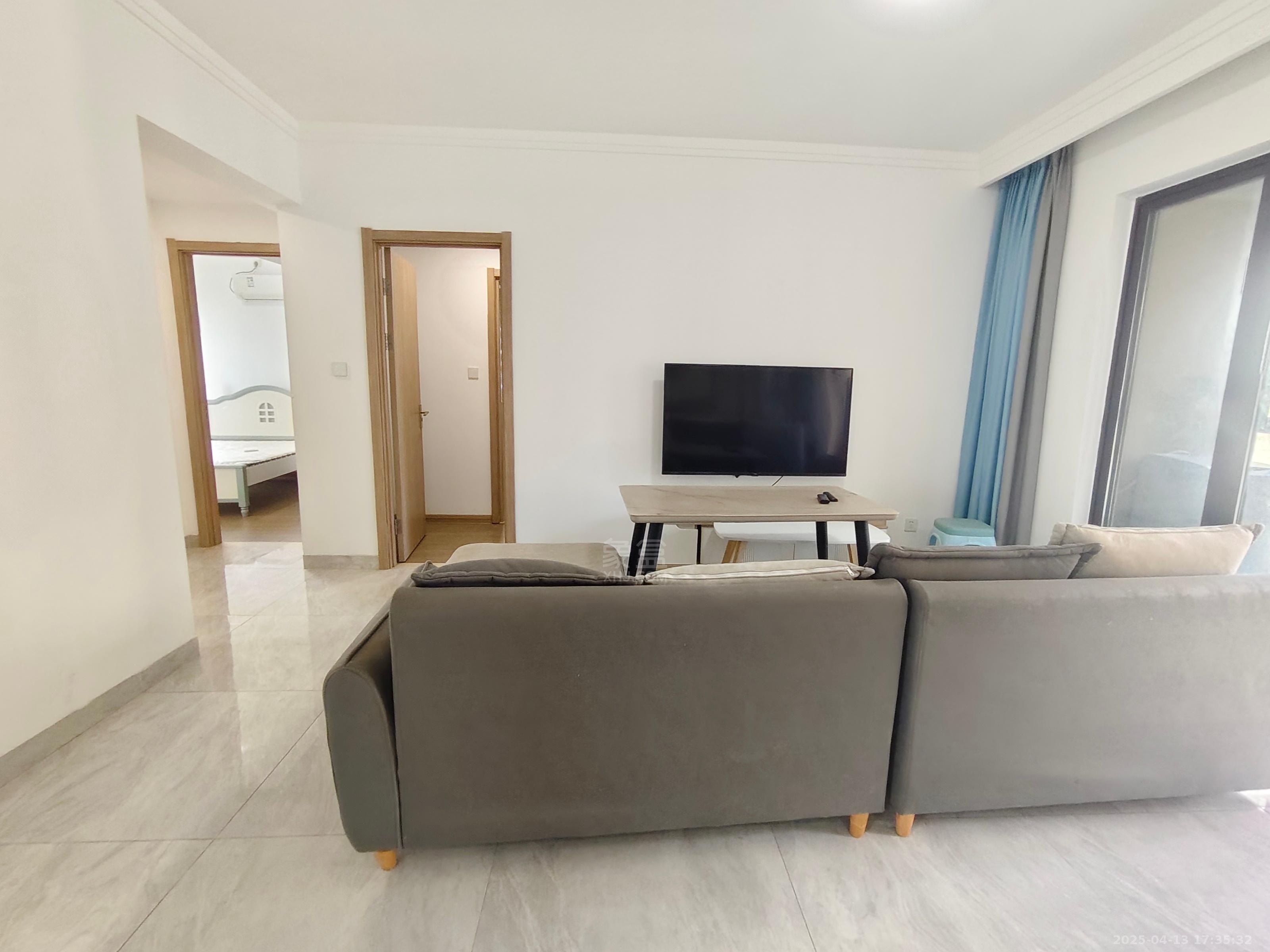 东部美的城 4室2厅2卫 2200.0元/月 东部美的城 4室2厅2卫 2200.0元/月室内图