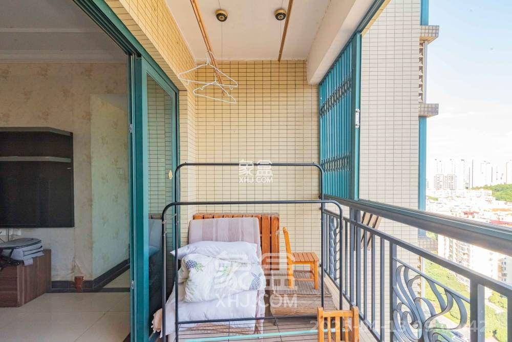 恒大雅苑  3室2厅1卫    2300.0元/月室内图