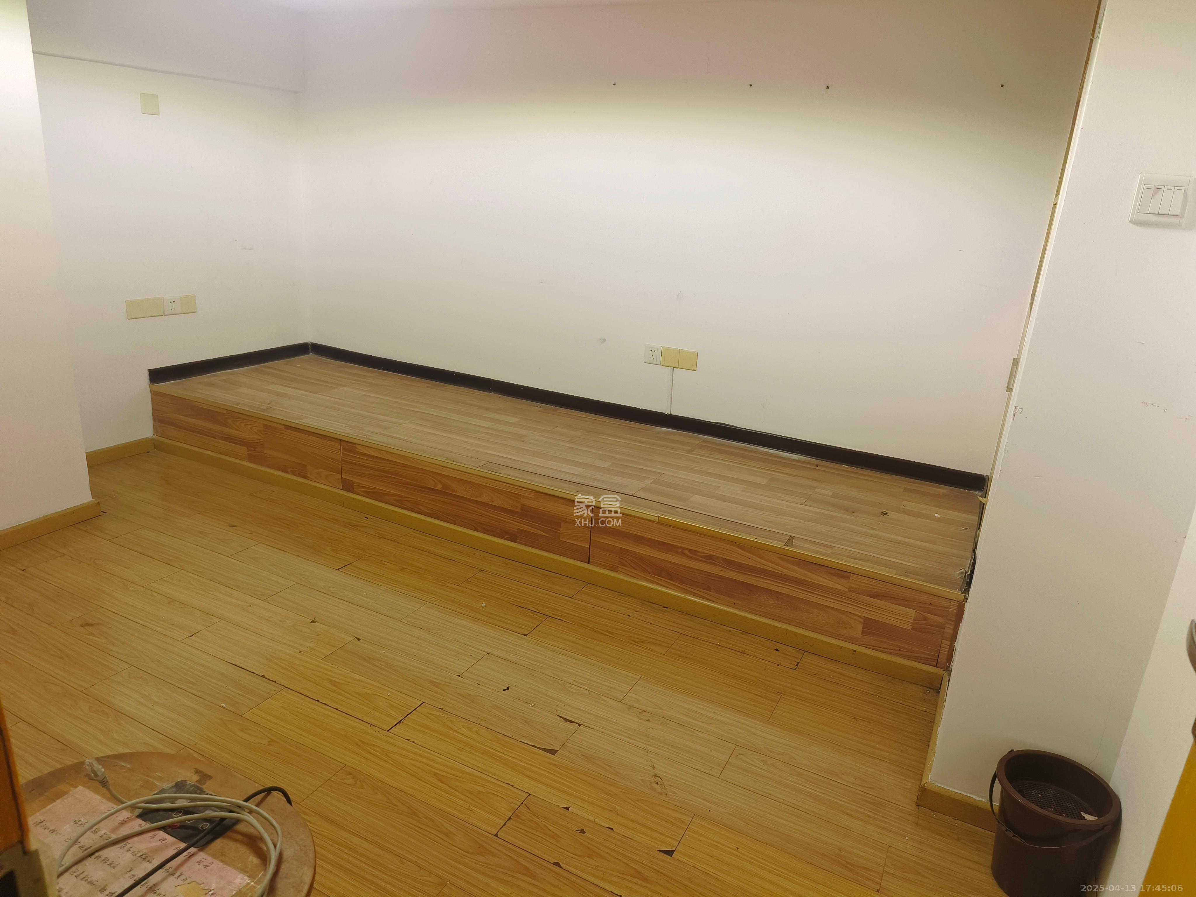 华菱蓝调国际(华菱.香墅美地) 4室2厅1卫 5000.0元/月 华菱蓝调国际(华菱.香墅美地) 4室2厅1卫 5000.0元/月室内图