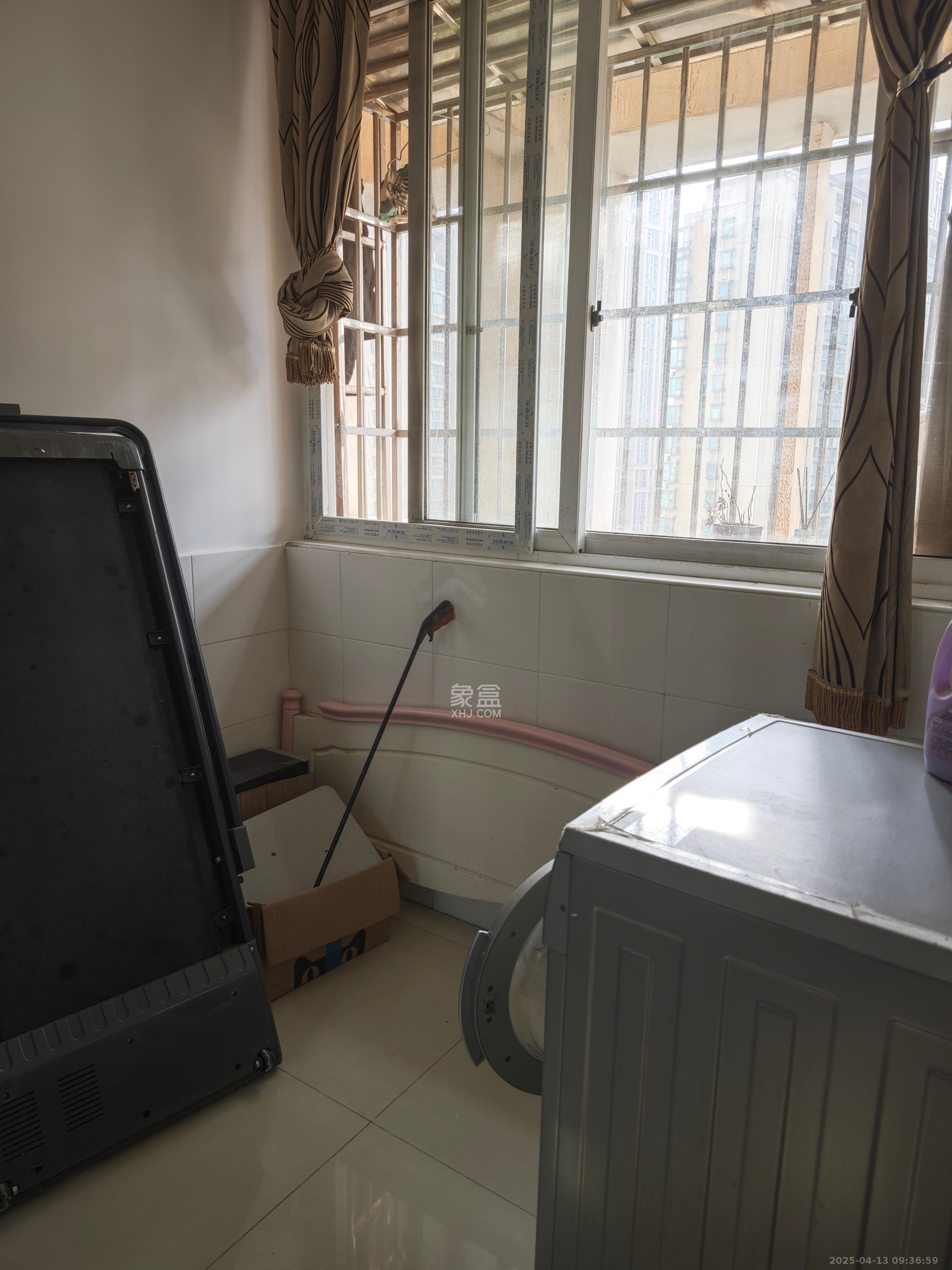 建鸿达现代公寓 2室2厅1卫 2200.0元/月 建鸿达现代公寓 2室2厅1卫 2200.0元/月室内图