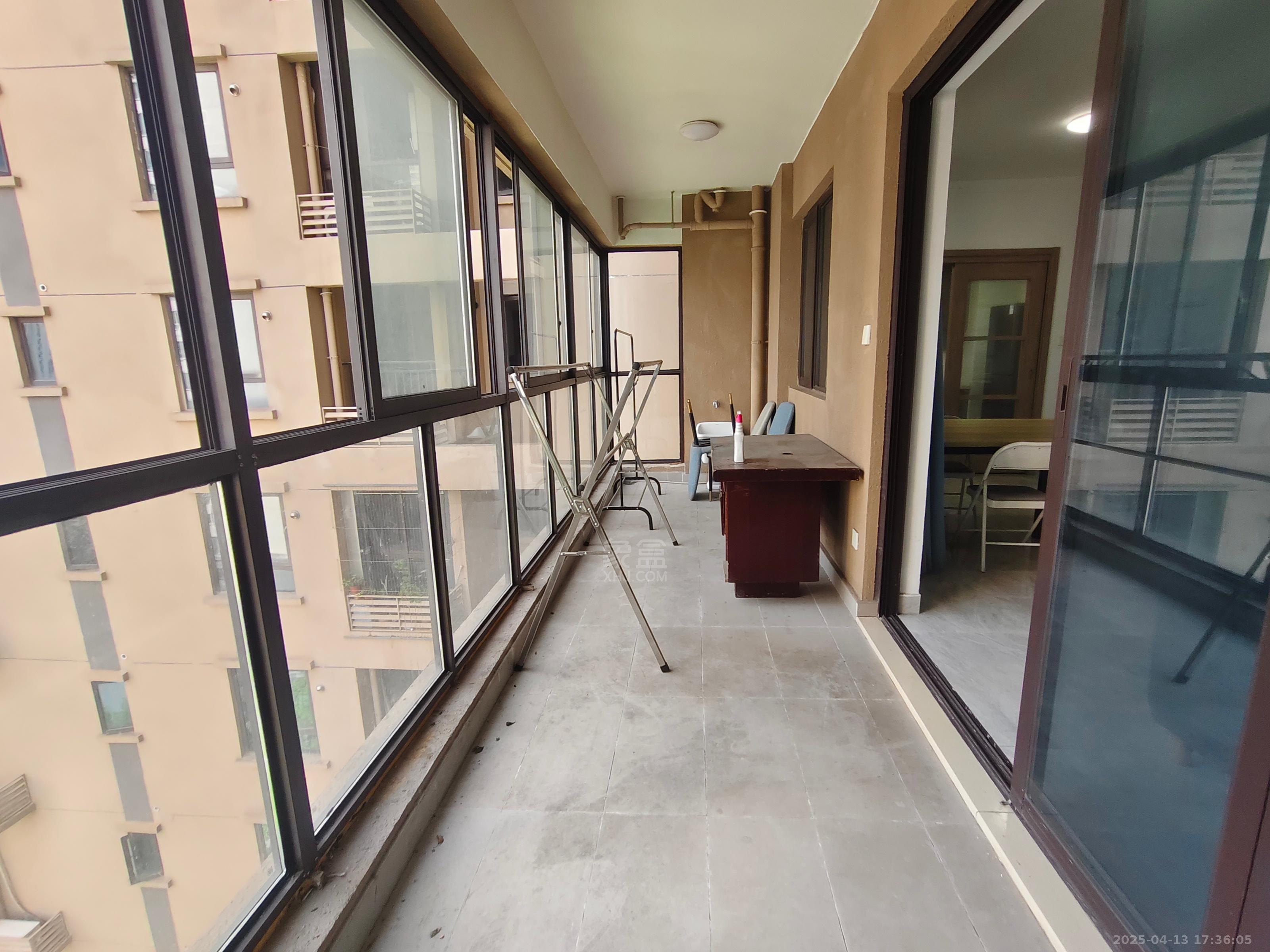 东部美的城 4室2厅2卫 2200.0元/月 东部美的城 4室2厅2卫 2200.0元/月室内图