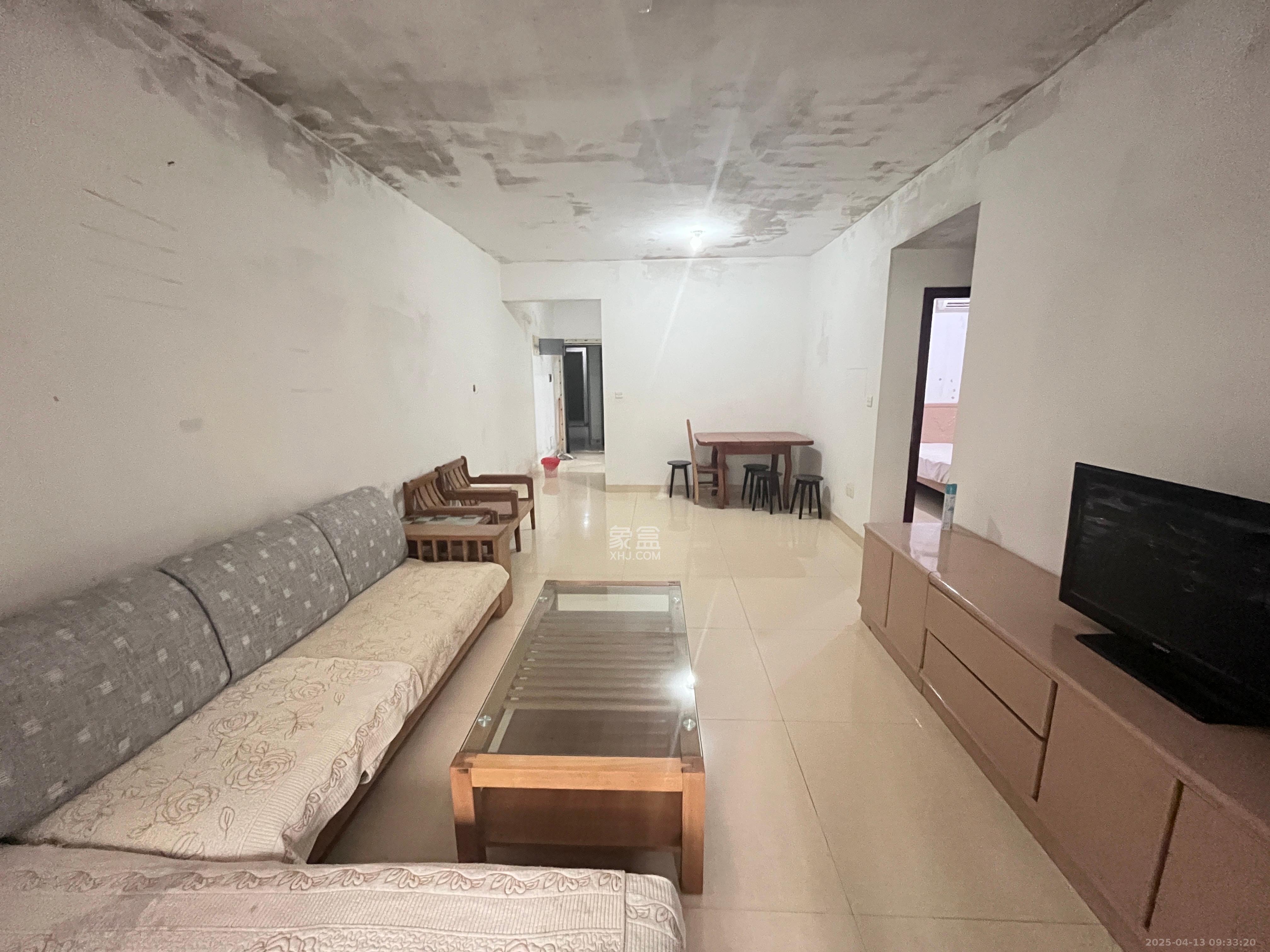 保利花园 2室2厅1卫 1700.0元/月 保利花园 2室2厅1卫 1700.0元/月室内图