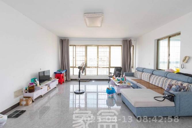 南郡明珠 4室2厅2卫 1600.0元/月 南郡明珠 4室2厅2卫 1600.0元/月室内图