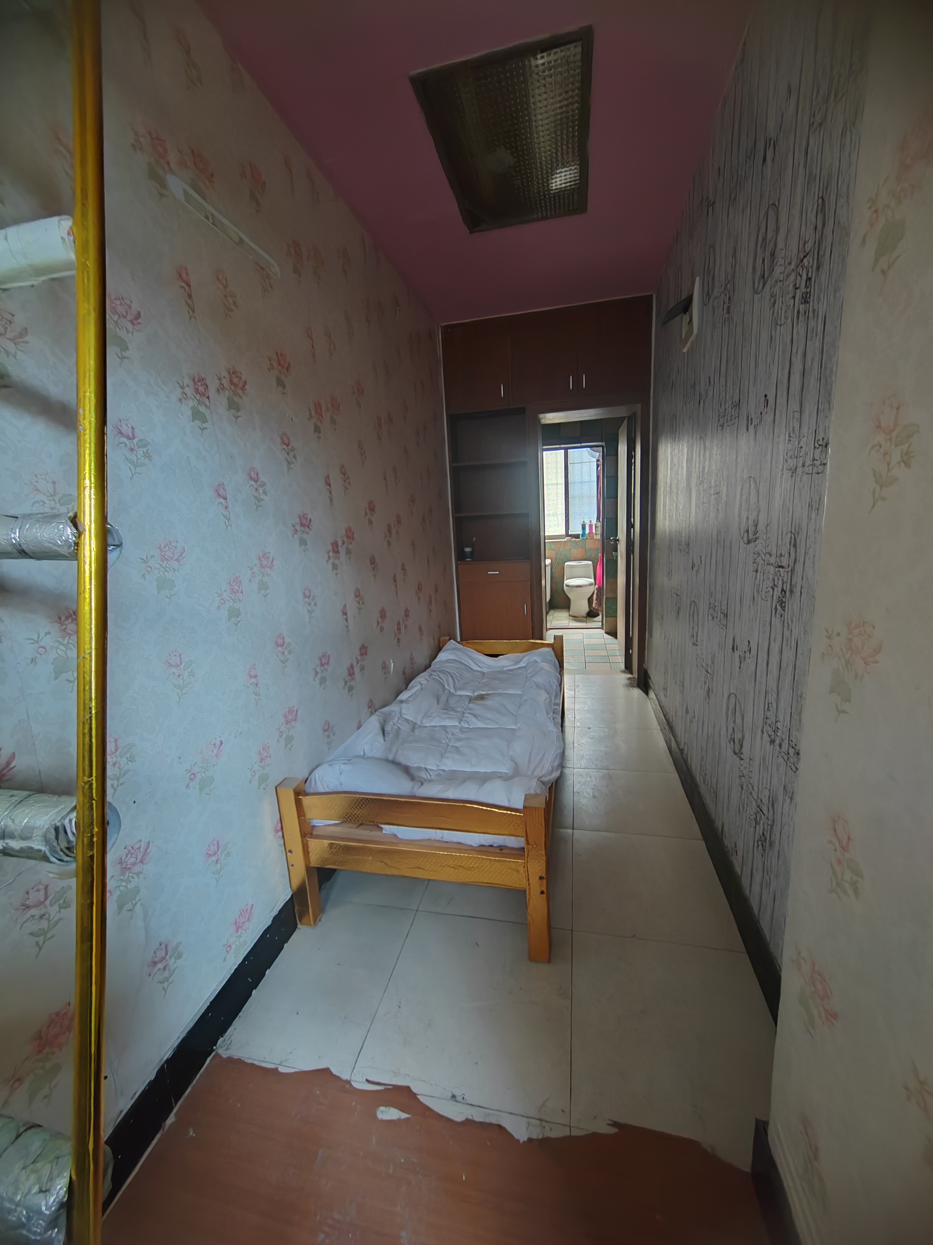 飞龙公寓 1室0厅0卫 21.0万 飞龙公寓 1室0厅0卫 21.0万客厅