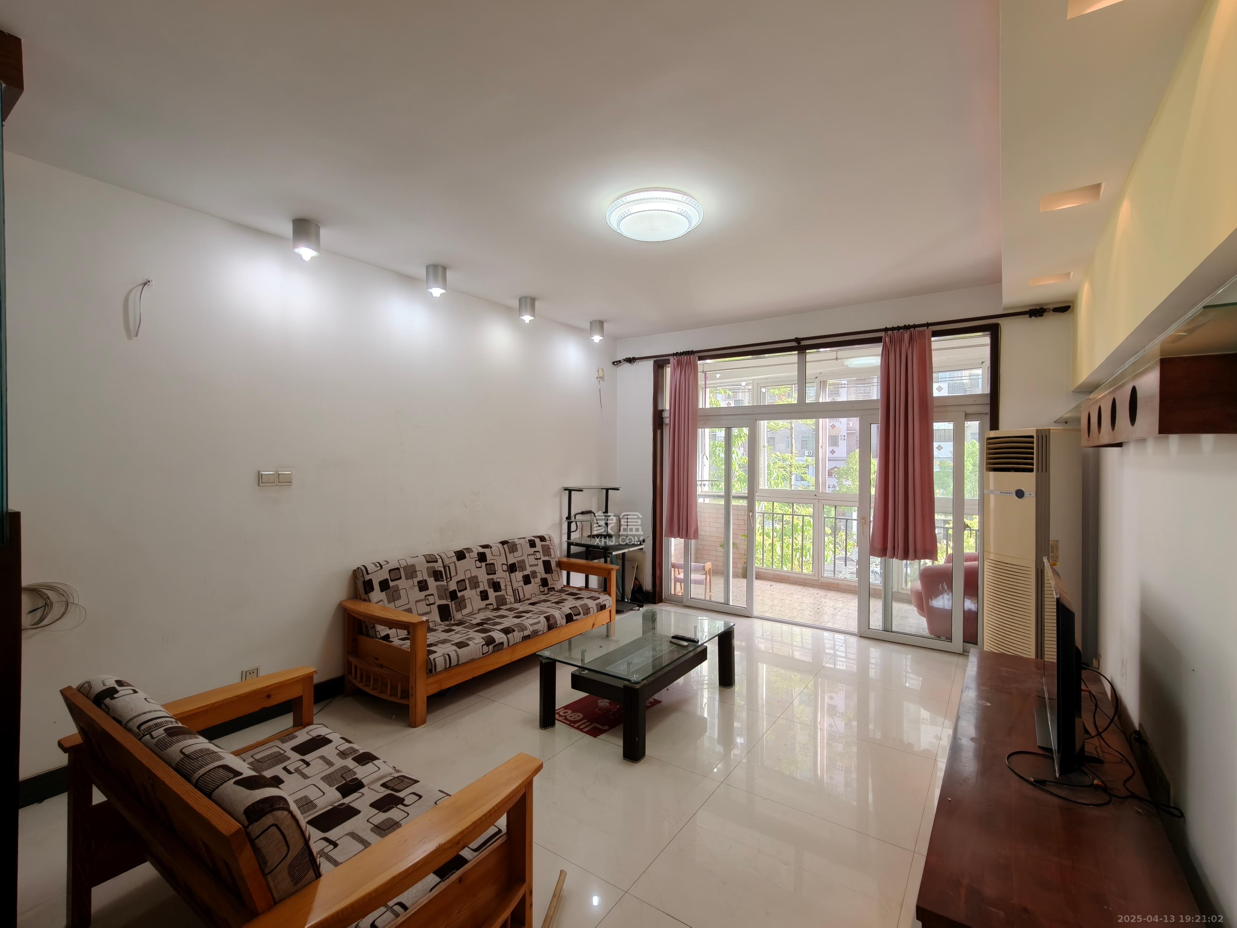 科大佳园南苑 3室2厅2卫 2900.0元/月 科大佳园南苑 3室2厅2卫 2900.0元/月室内图