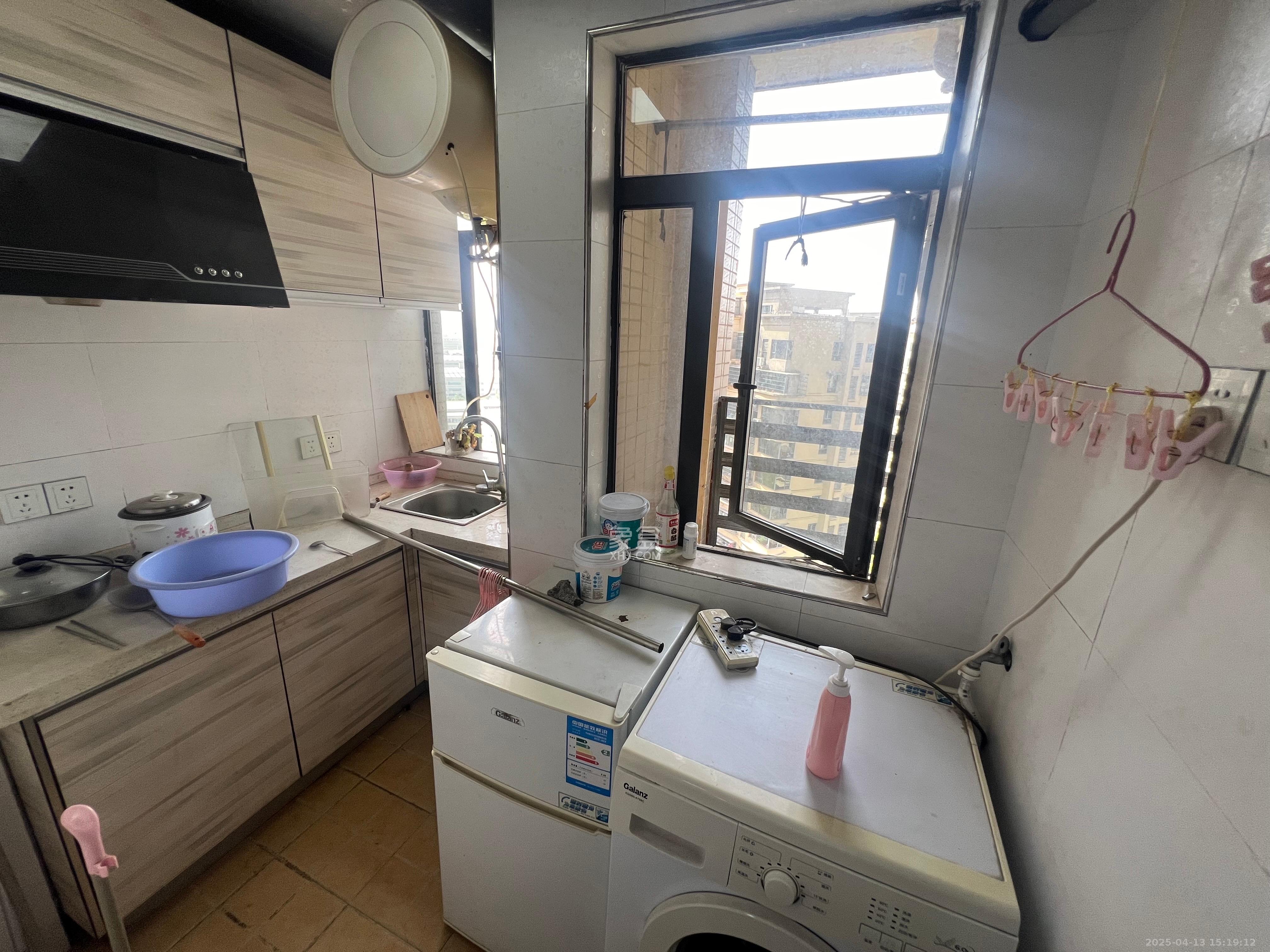 保利麓谷林语I区  1室1厅1卫   1300.00元/月室内图