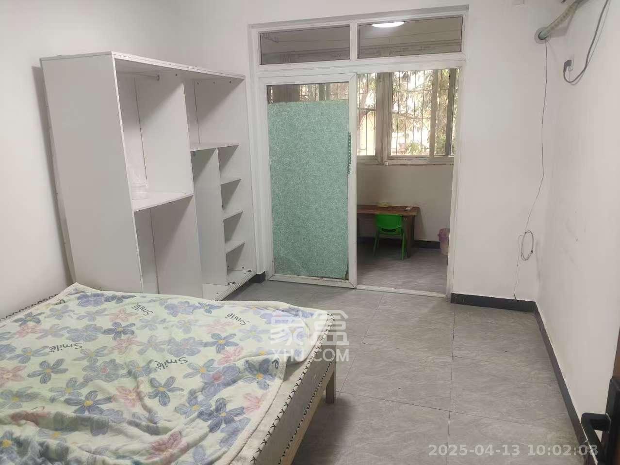 静谧园  1室1厅1卫   1050.00元/月室内图