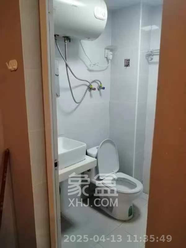 洋湖时代  1室1厅1卫    1300.0元/月 洋湖时代  1室1厅1卫    1300.0元/月户型图