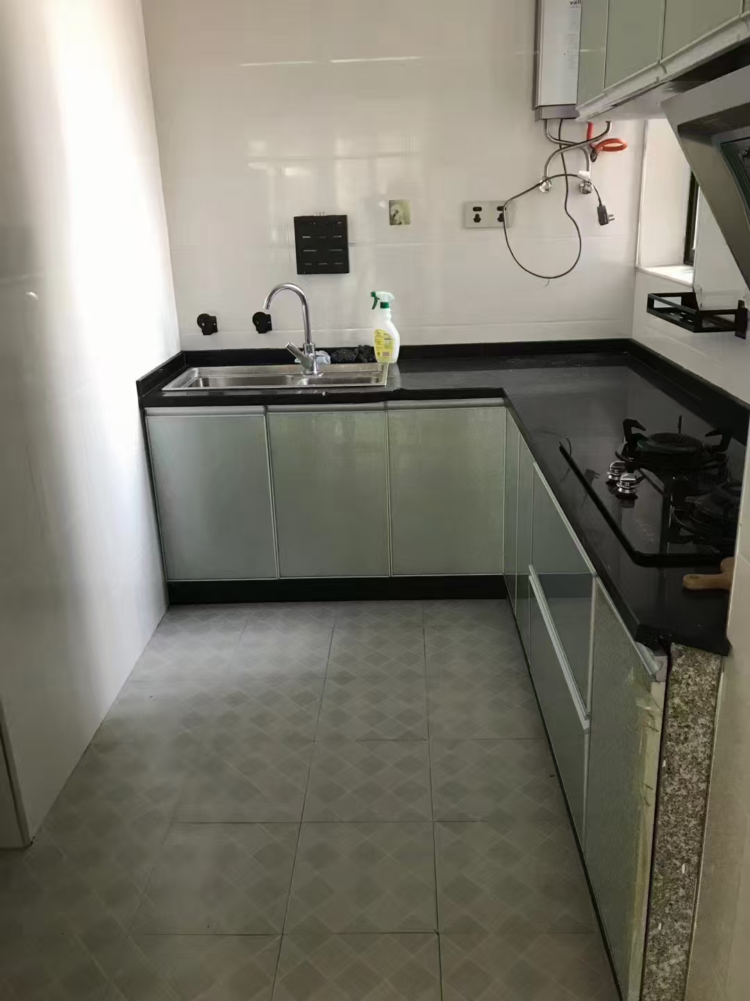 鸿泰冶金雅苑 2室1厅1卫 1680.0元/月 鸿泰冶金雅苑 2室1厅1卫 1680.0元/月室内图