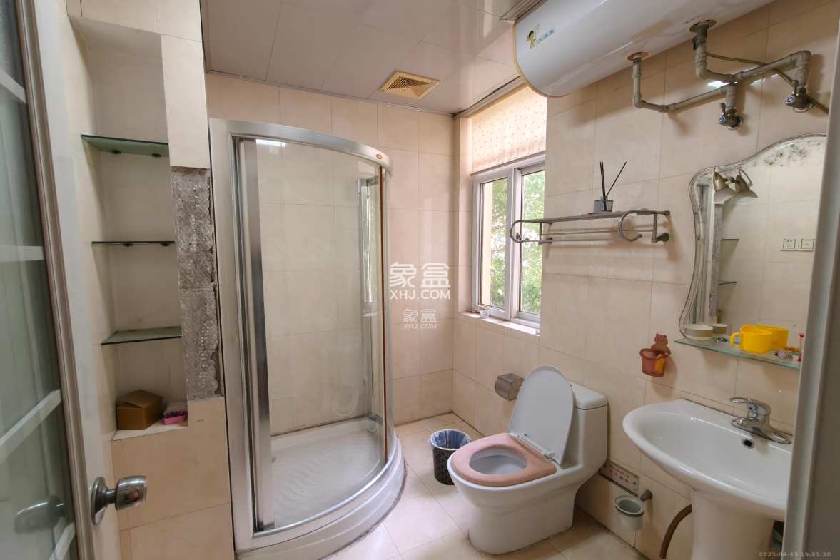 科大佳园南苑 3室2厅2卫 2900.0元/月 科大佳园南苑 3室2厅2卫 2900.0元/月室内图