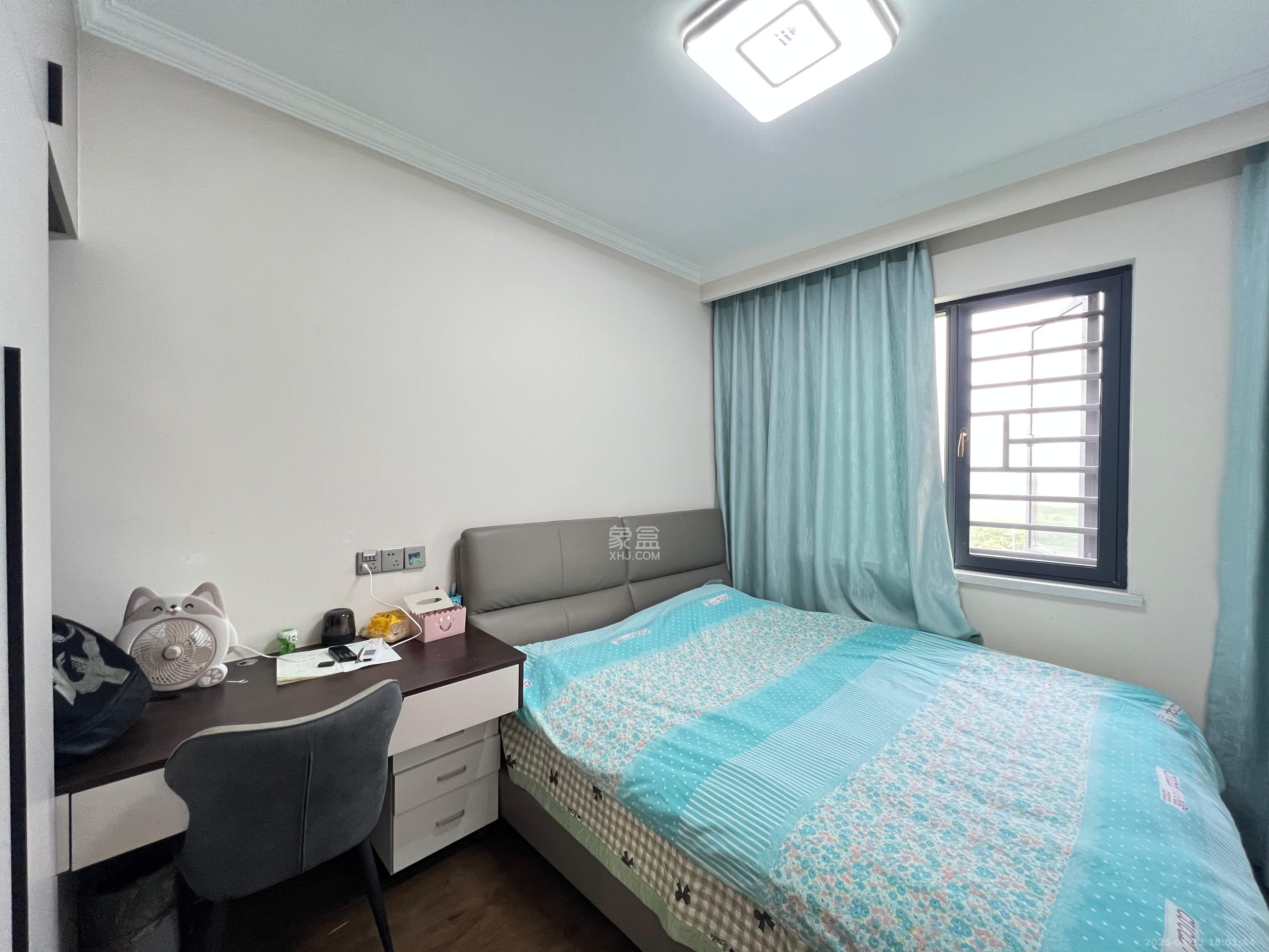 嘉雨兴园  3室2厅2卫    5000.0元/月室内图