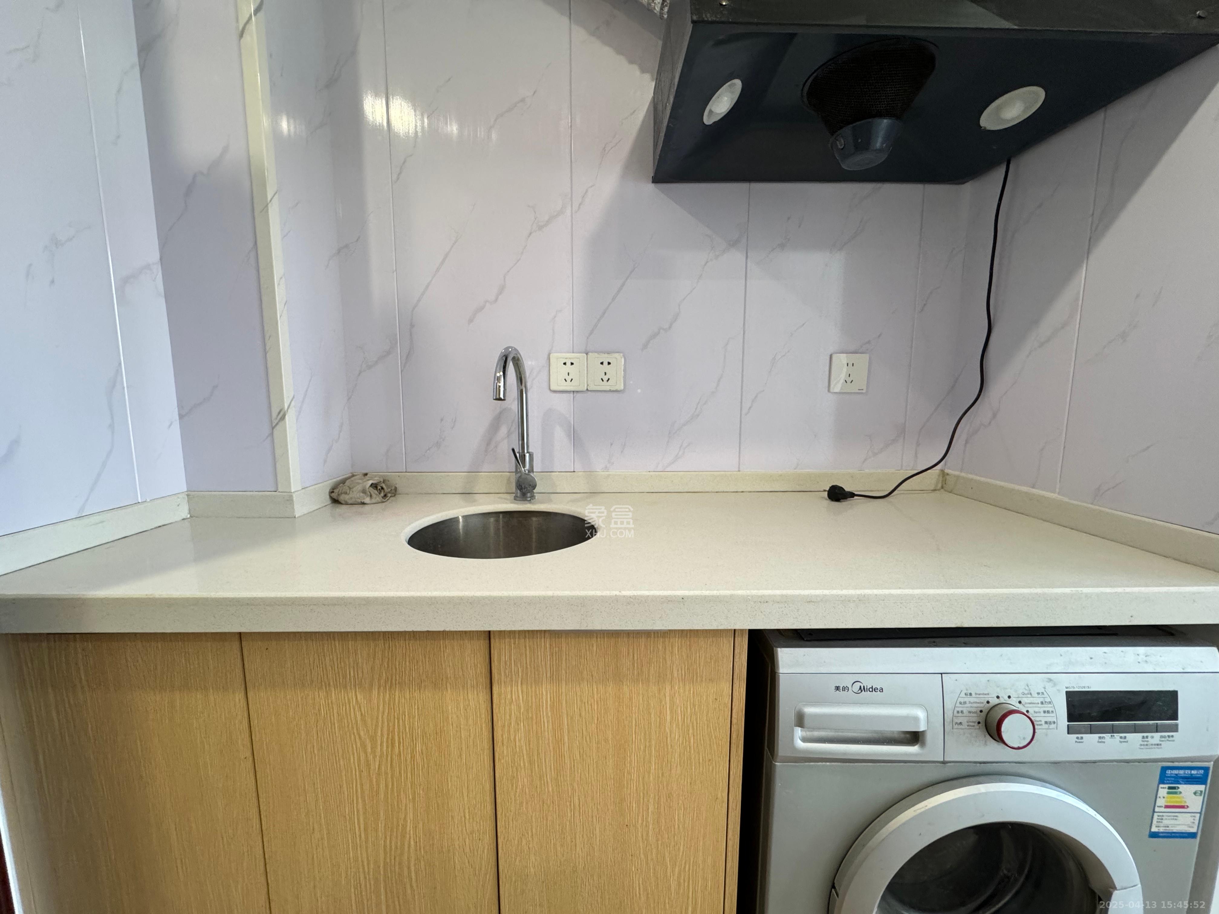 叠彩兰亭 1室1厅1卫 1600.0元/月 叠彩兰亭 1室1厅1卫 1600.0元/月室内图