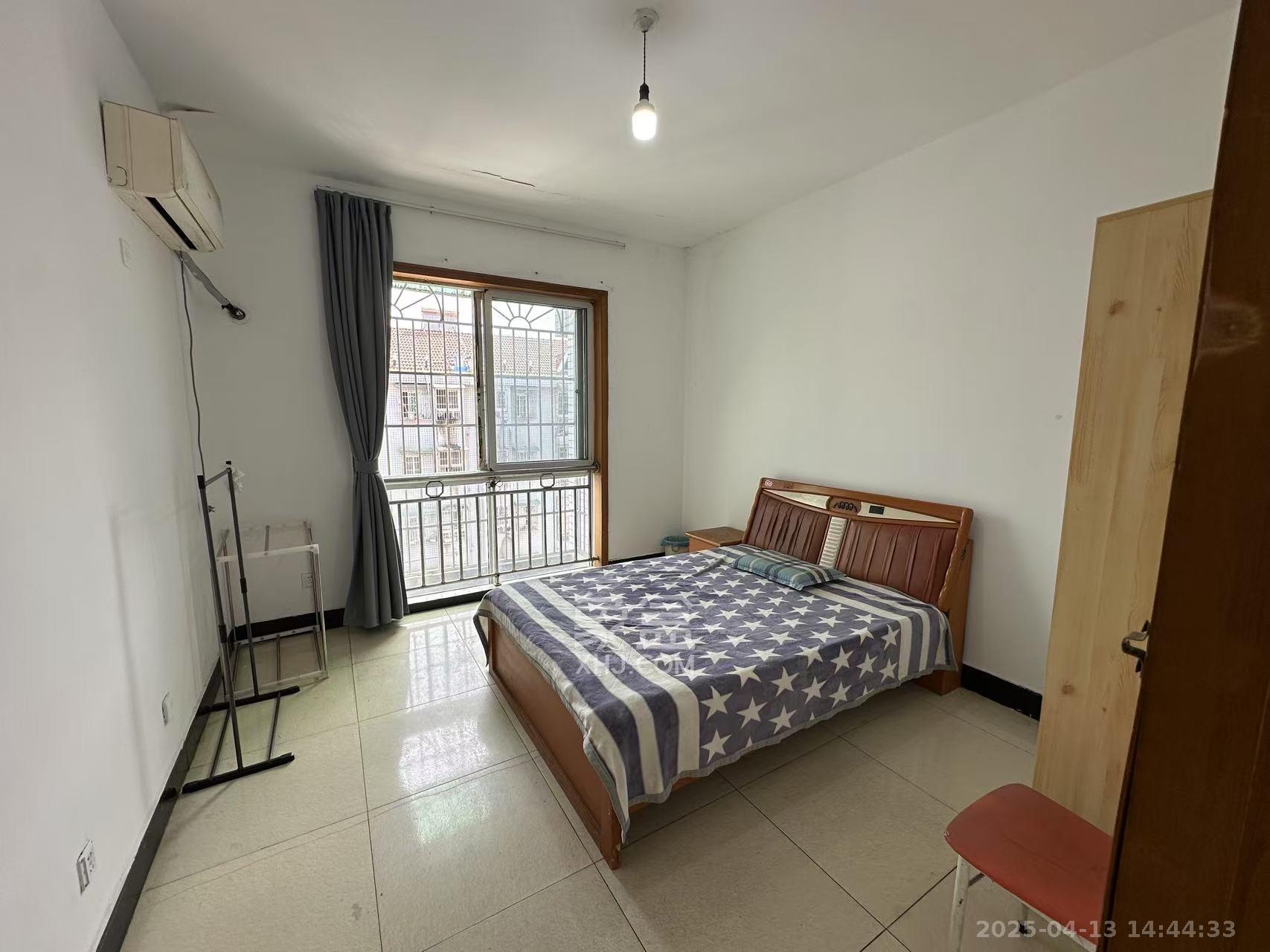 高桥粮油市场(高桥一号小区) 3室2厅1卫 1550.0元/月 高桥粮油市场(高桥一号小区) 3室2厅1卫 1550.0元/月室内图