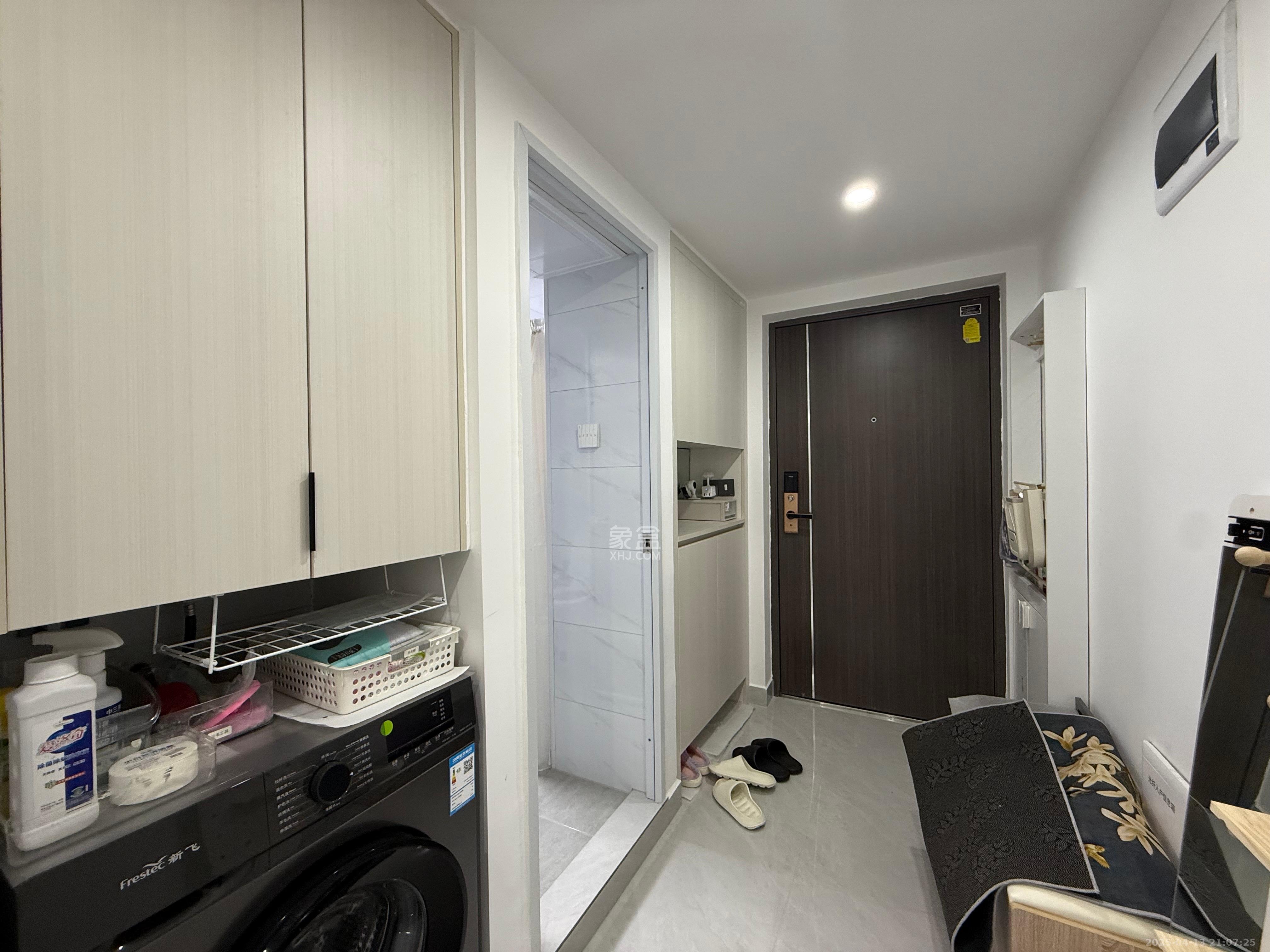 复地滨江金融中心 2室1厅1卫 3000.0元/月 复地滨江金融中心 2室1厅1卫 3000.0元/月室内图