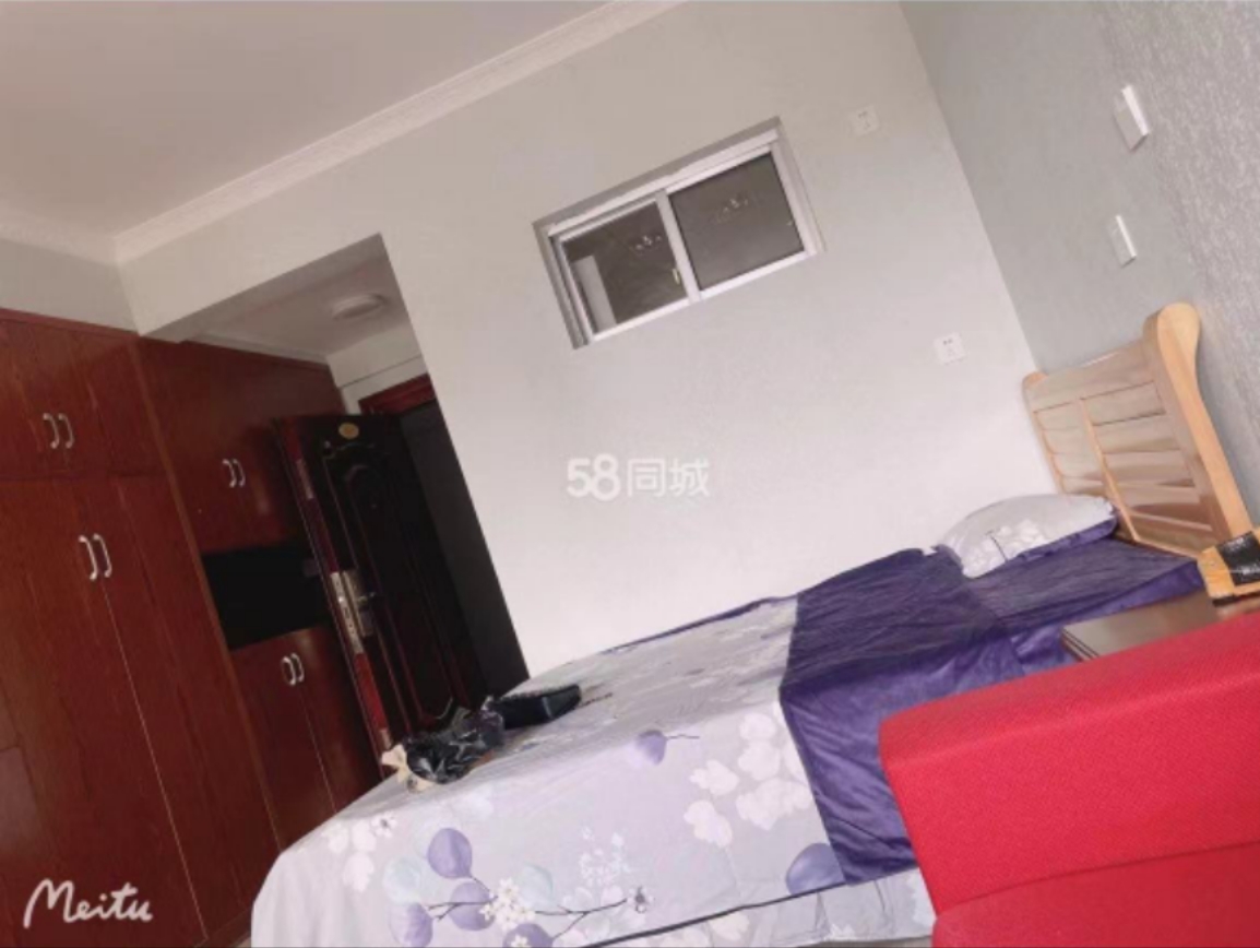 盛世时代广场 1室1厅1卫 1200.0元/月 盛世时代广场 1室1厅1卫 1200.0元/月室内图