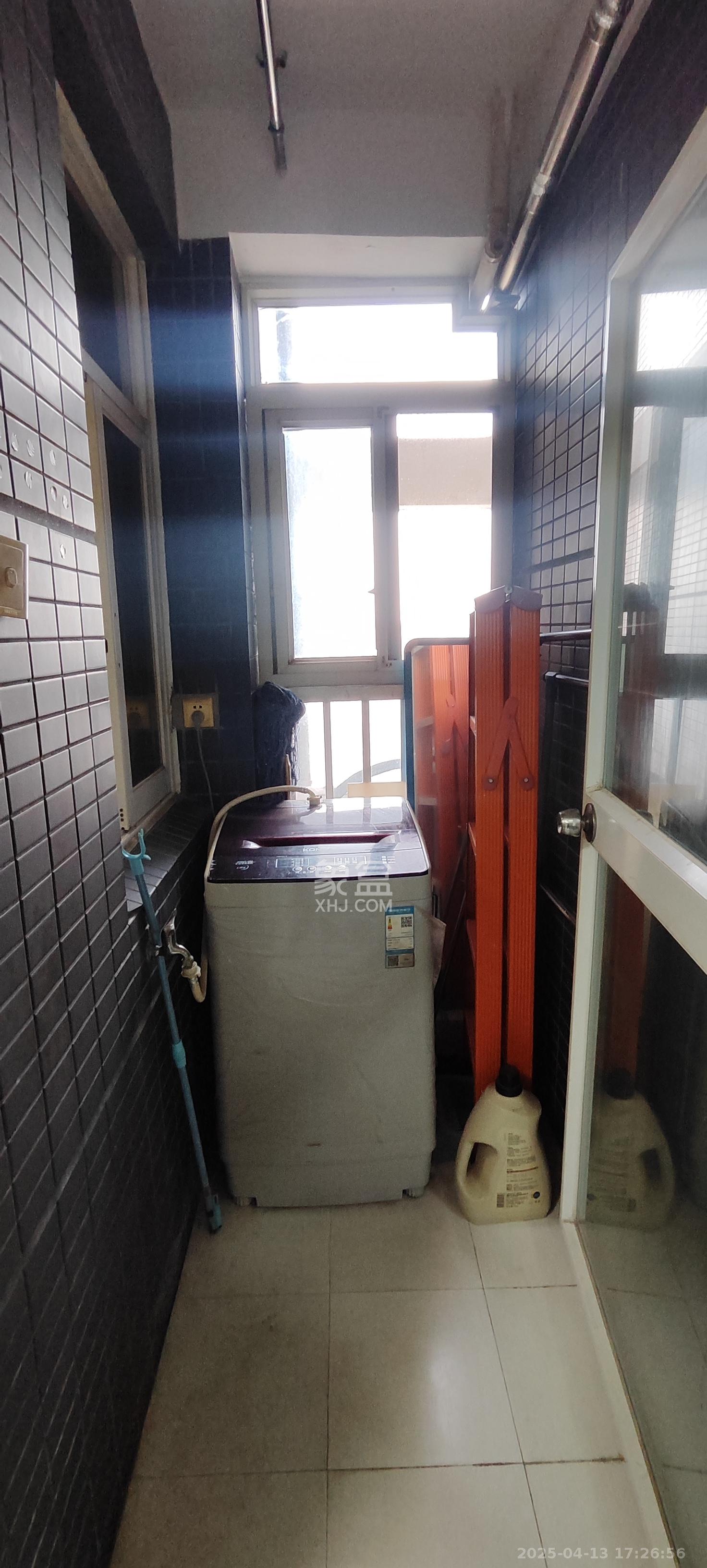 芙蓉公馆  2室1厅1卫    2800.0元/月室内图