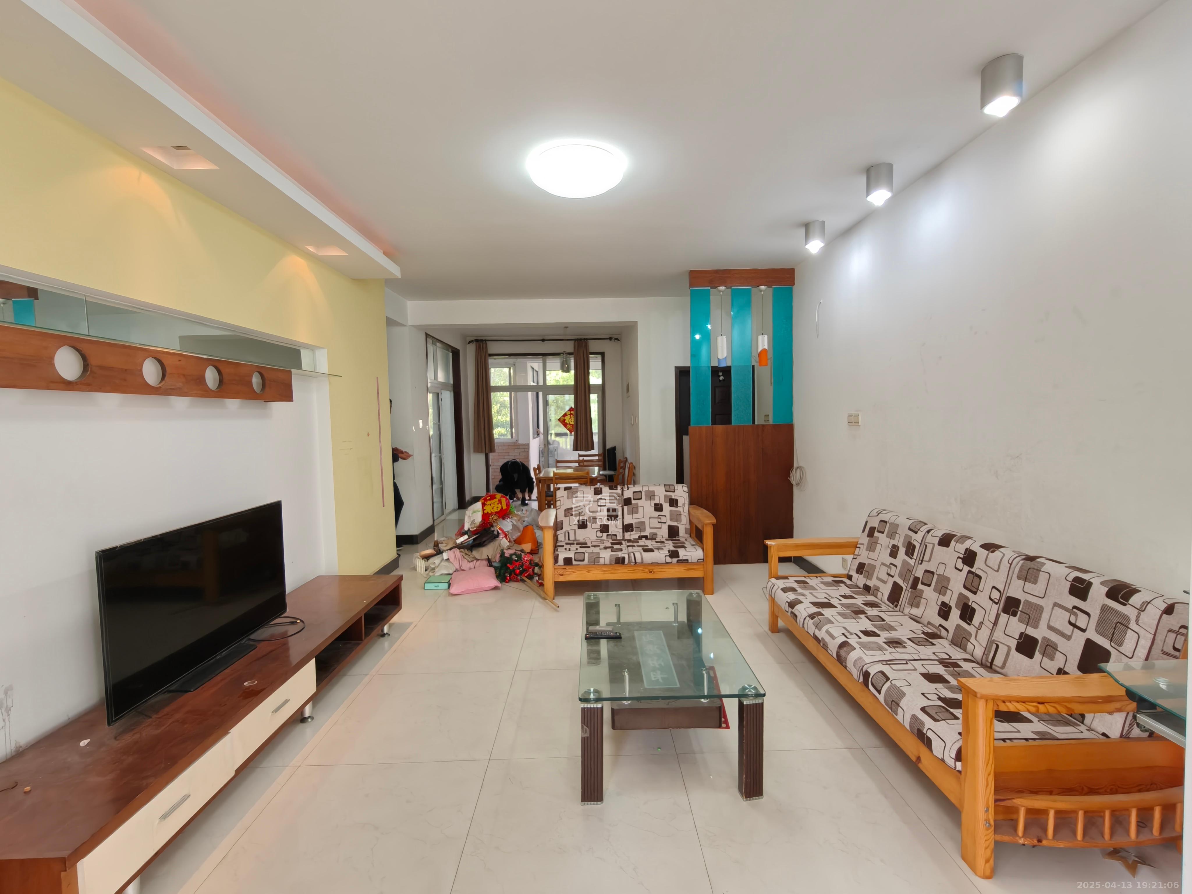 科大佳园南苑 3室2厅2卫 2900.0元/月 科大佳园南苑 3室2厅2卫 2900.0元/月室内图