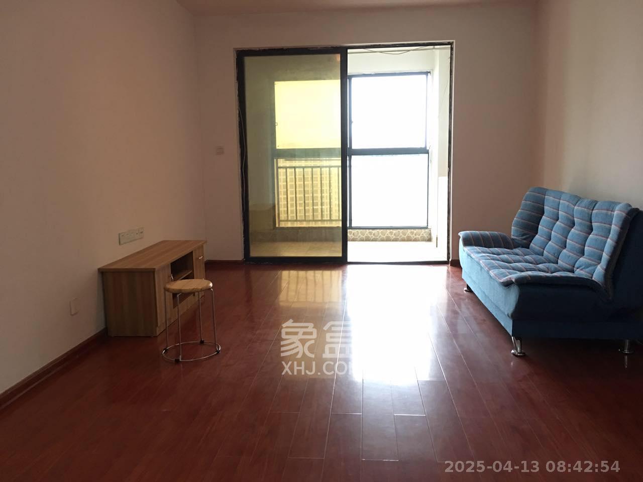 保利麓谷林语C区  3室2厅1卫    2300.0元/月 保利麓谷林语C区  3室2厅1卫    2300.0元/月