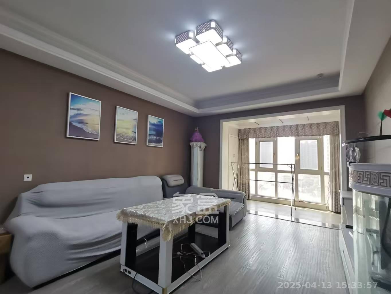 金茂梅溪湖 3室2厅2卫 3500.0元/月 金茂梅溪湖 3室2厅2卫 3500.0元/月室内图