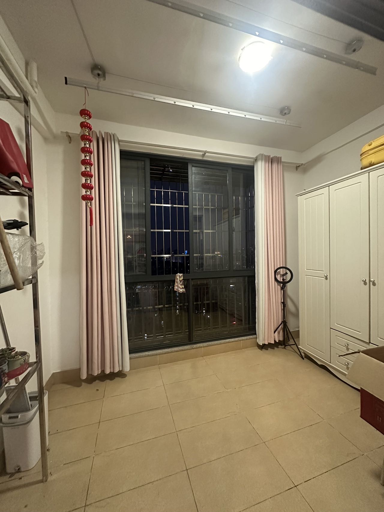 国公馆  1室0厅1卫    43.0万 国公馆  1室0厅1卫    43.0万客厅