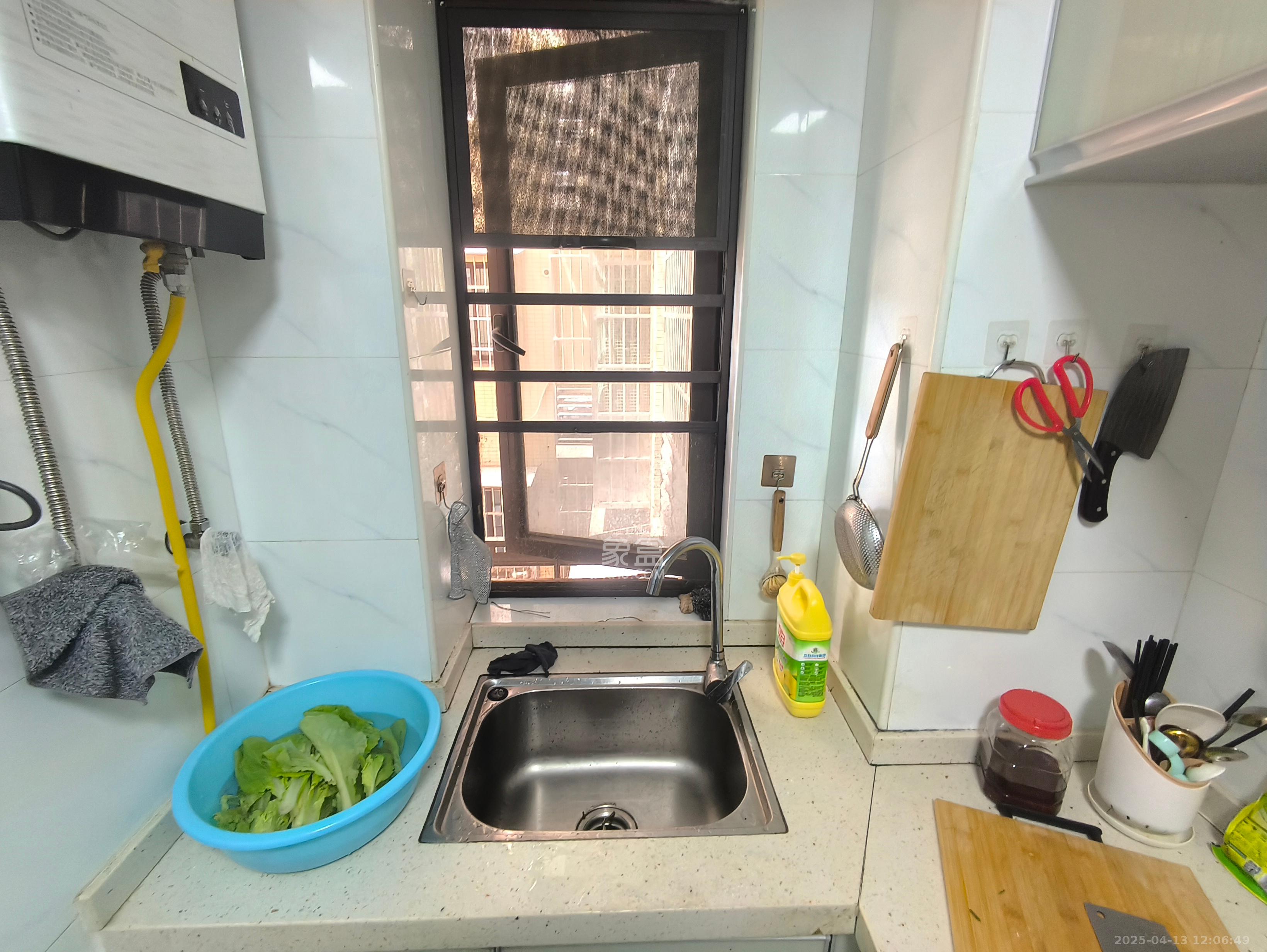 顺安大厦  2室2厅1卫   2300.00元/月室内图