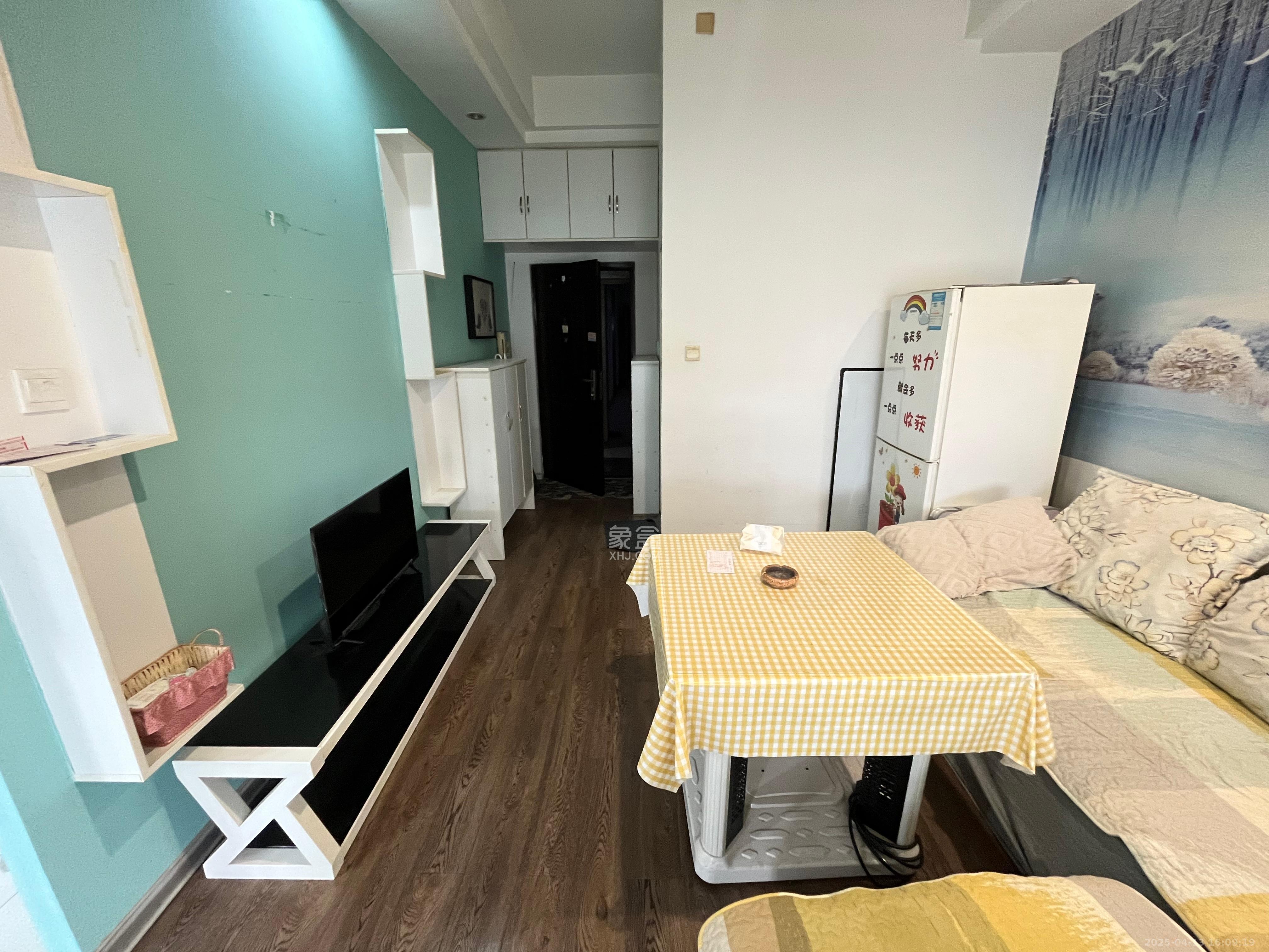 自由.com(自由大厦) 1室1厅1卫 1600.0元/月 自由.com(自由大厦) 1室1厅1卫 1600.0元/月室内图