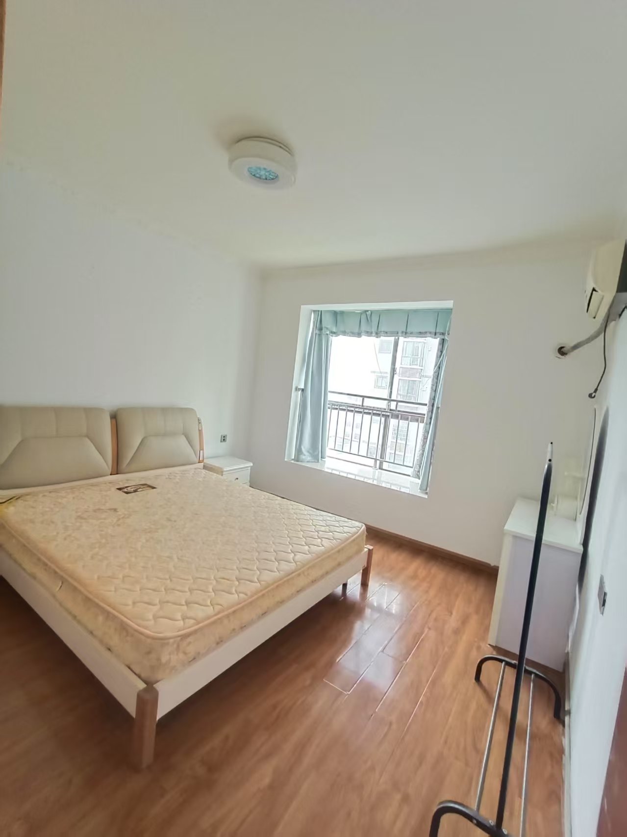 鸿泰冶金雅苑 2室1厅1卫 1680.0元/月 鸿泰冶金雅苑 2室1厅1卫 1680.0元/月室内图