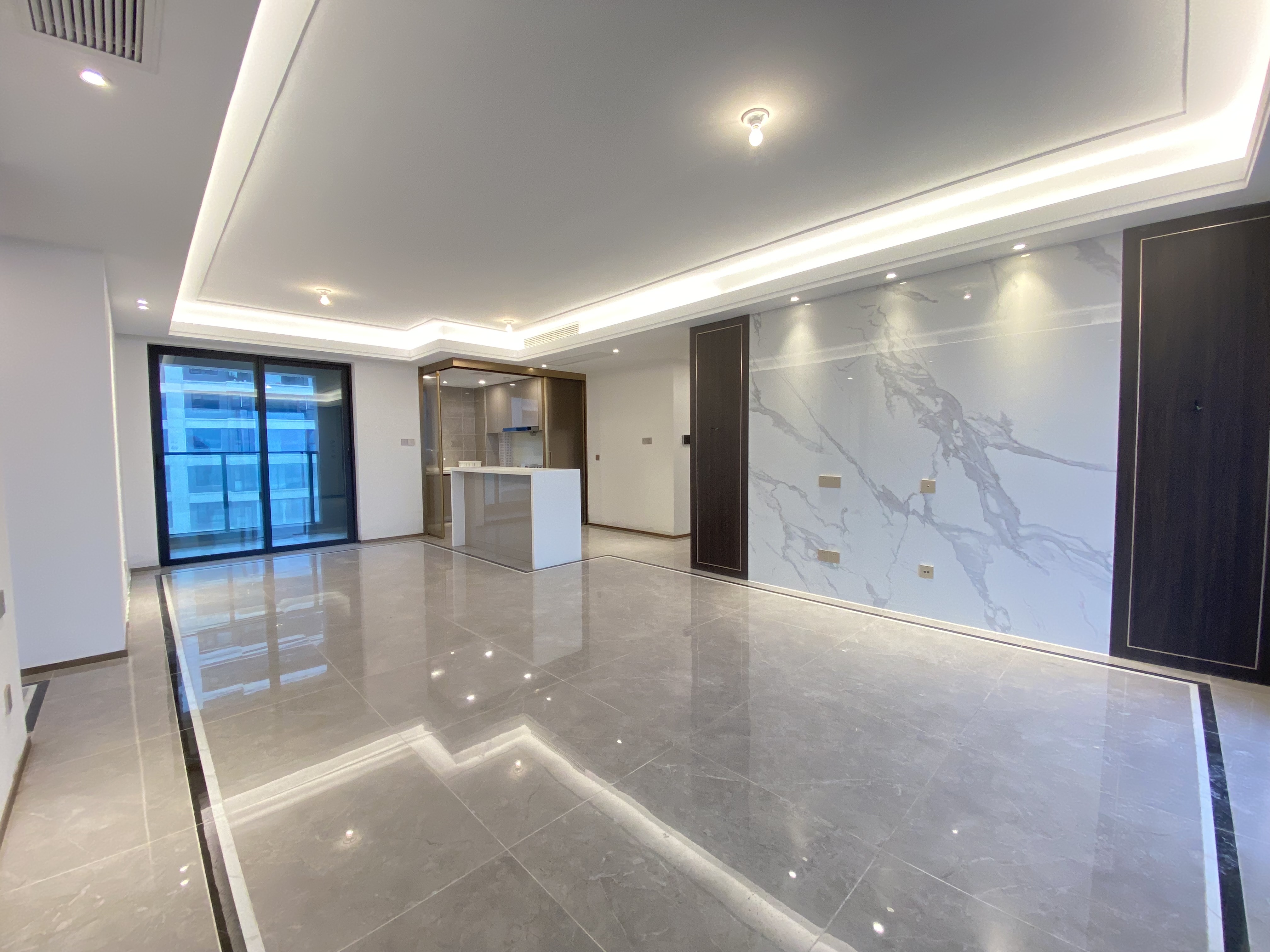 东原麓印长江B区  4室2厅2卫   6500.00元/月户型图