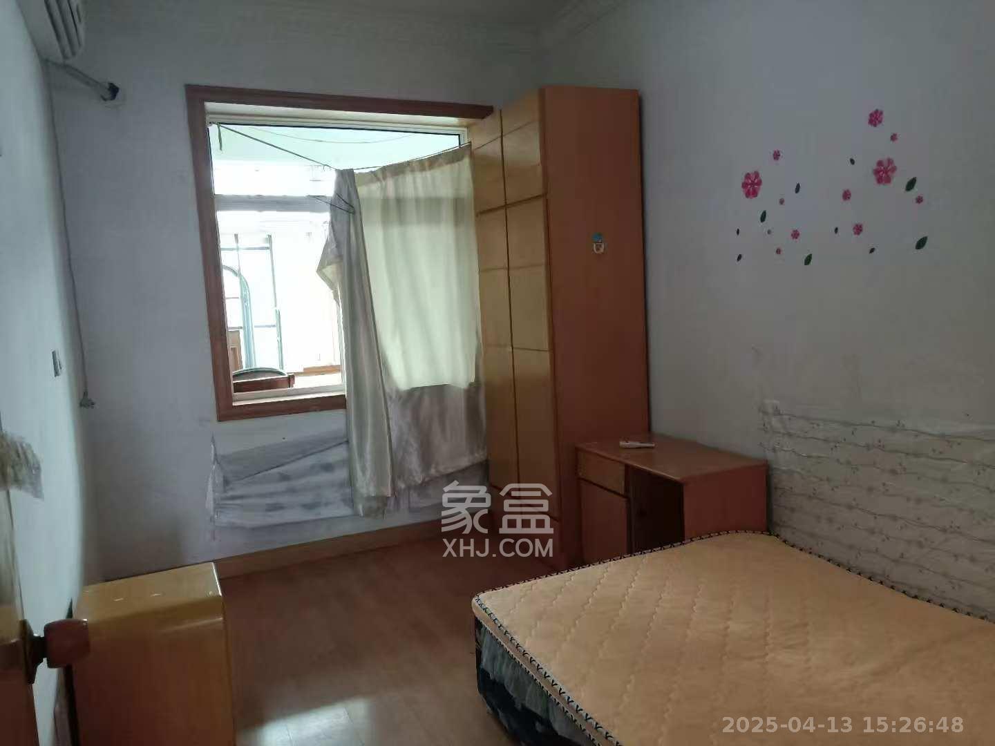 湖南石油化学工业局小区（侯家塘化工厅）  3室2厅1卫   3000.00元/月室内图