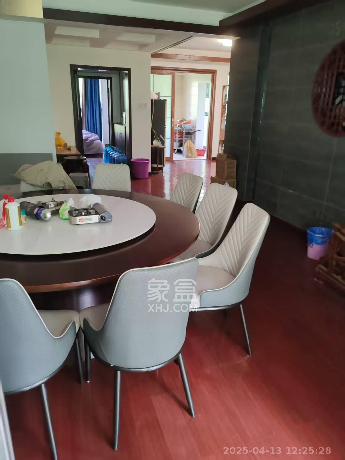 天城泰祥苑 4室2厅2卫 4500.0元/月 天城泰祥苑 4室2厅2卫 4500.0元/月室内图