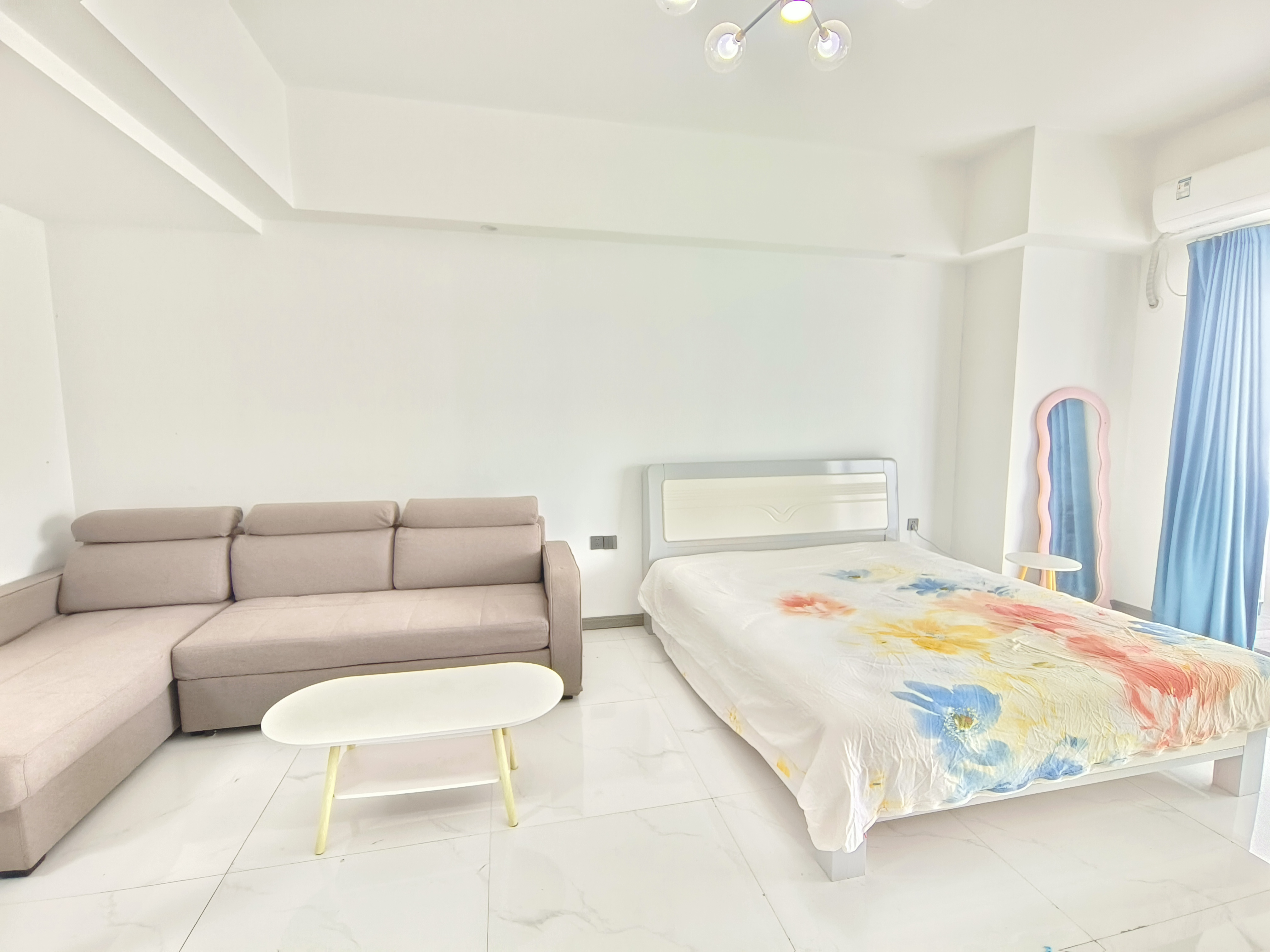 鼎沣金城里  1室1厅1卫    1300.0元/月 鼎沣金城里  1室1厅1卫    1300.0元/月室内图