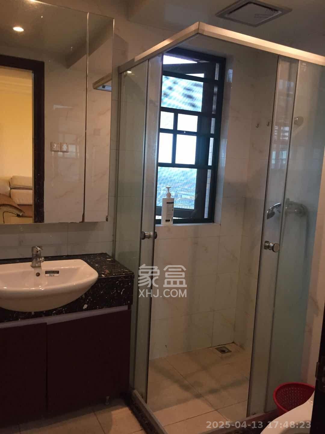 恒大翡翠华庭  2室2厅1卫   2200.00元/月室内图