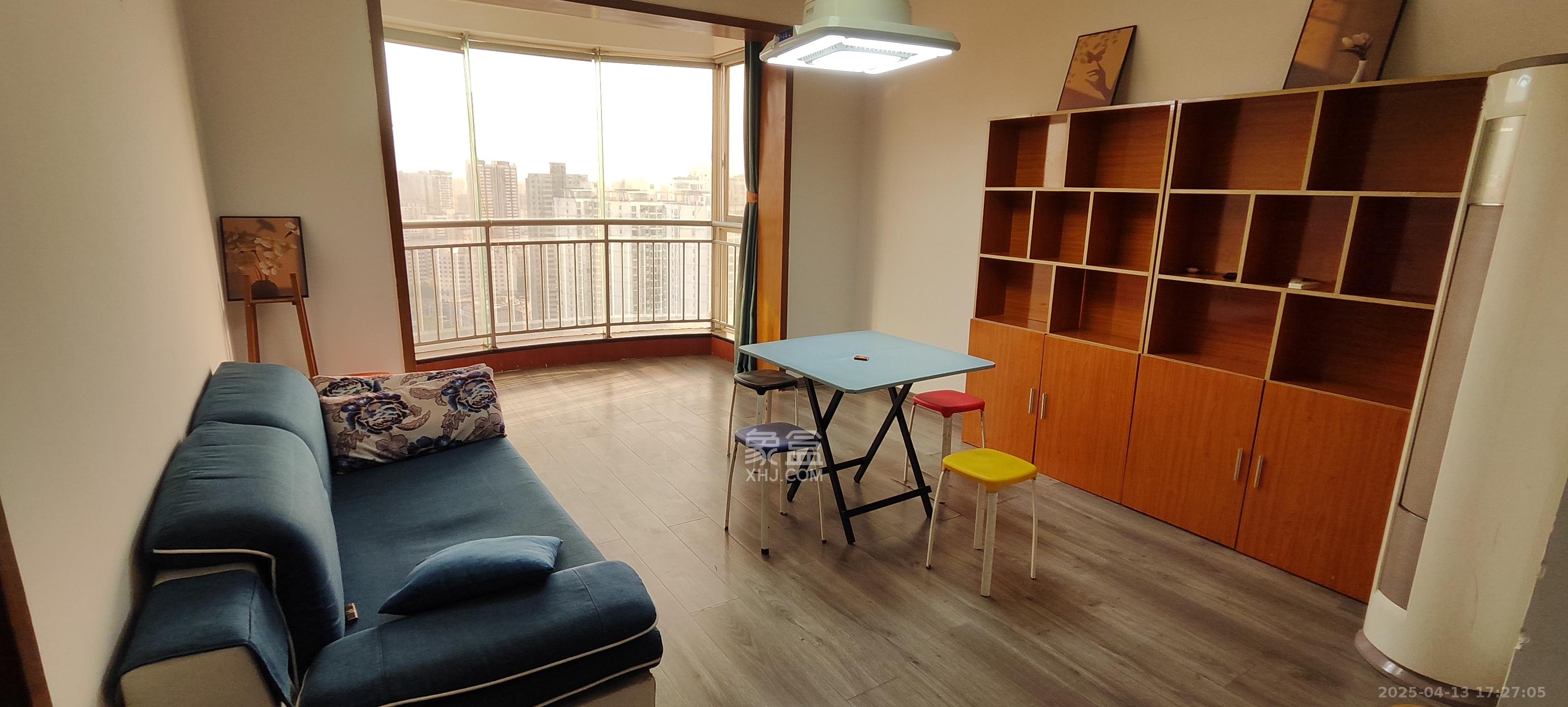 芙蓉公馆  2室1厅1卫    2800.0元/月室内图