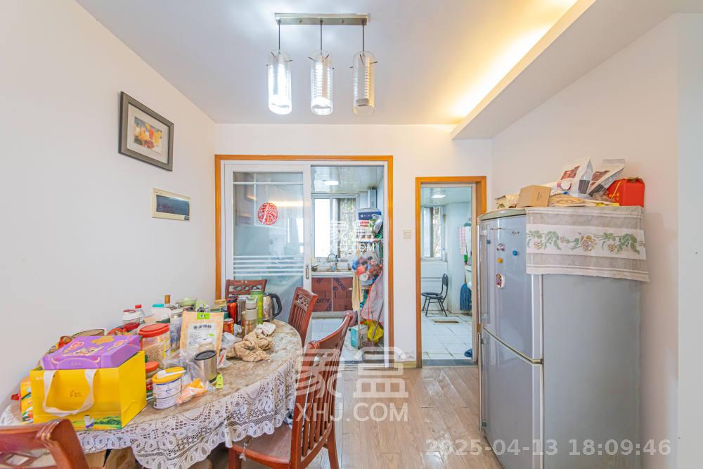 韶峰星苑(韶峰尚南UP公寓) 3室2厅1卫 1600.0元/月 韶峰星苑(韶峰尚南UP公寓) 3室2厅1卫 1600.0元/月室内图