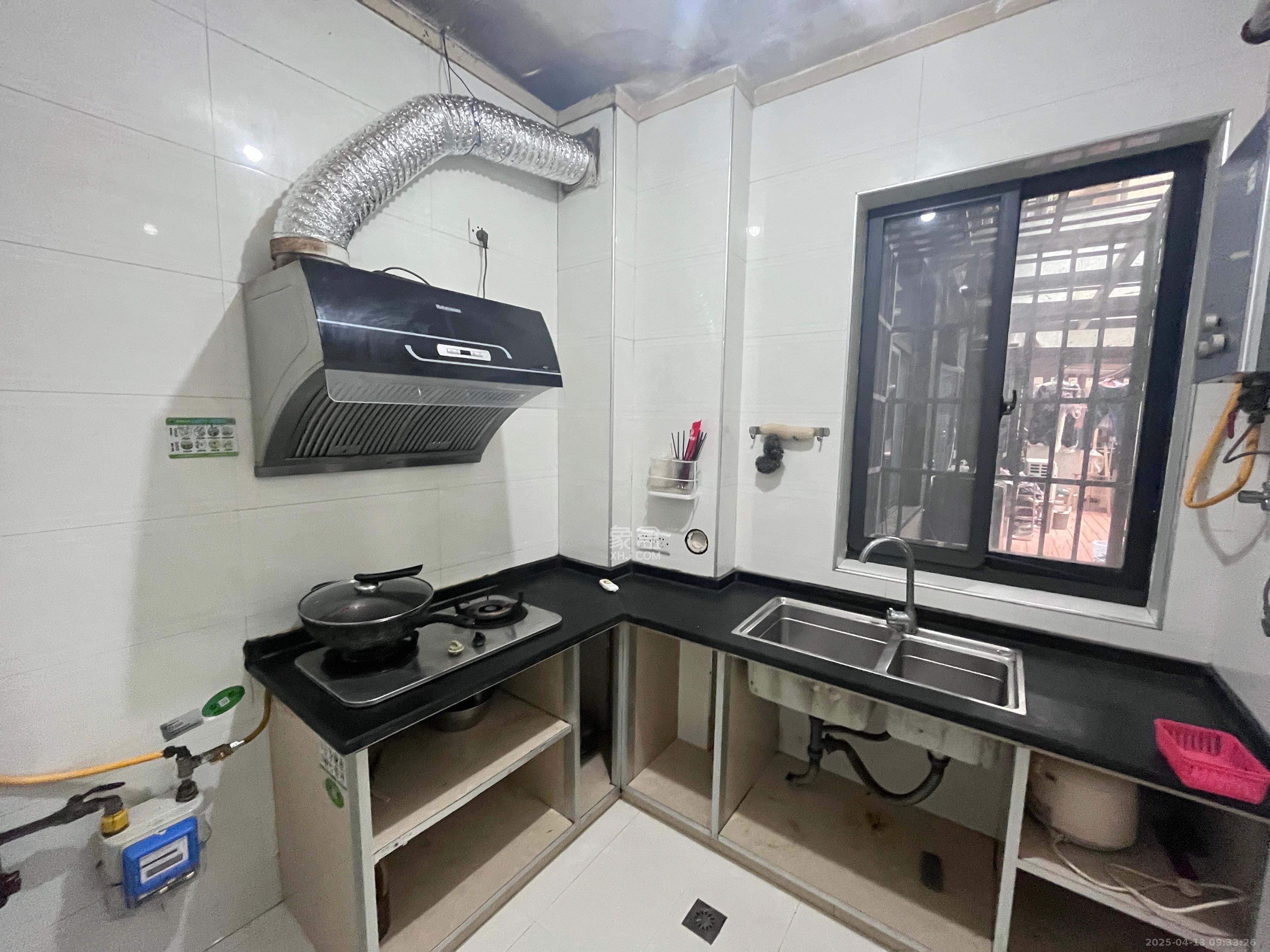 保利花园 2室2厅1卫 1700.0元/月 保利花园 2室2厅1卫 1700.0元/月室内图