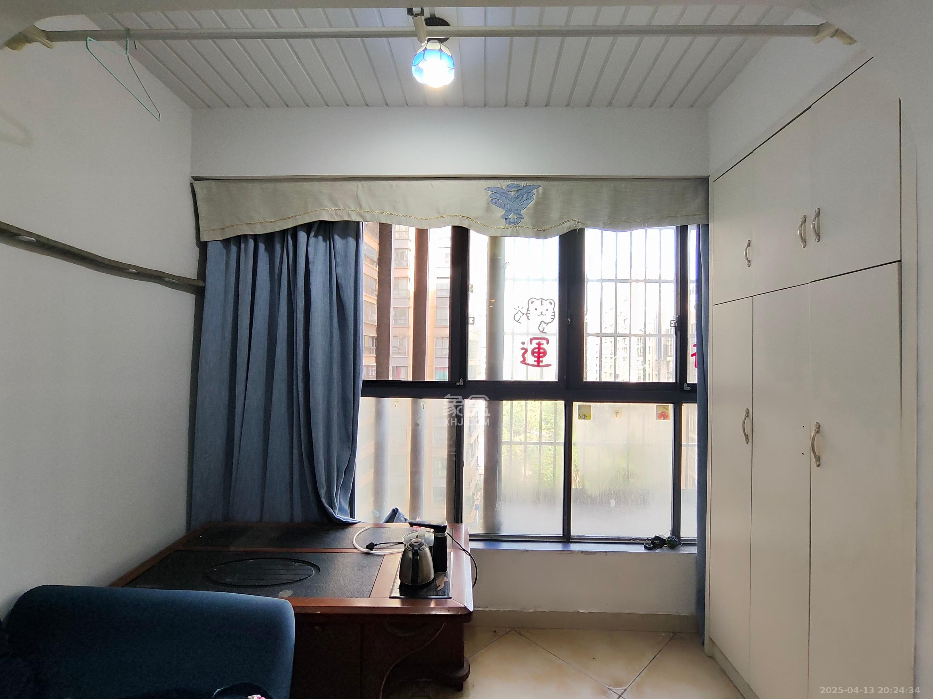 勤诚达新界  2室1厅1卫   1700.00元/月室内图