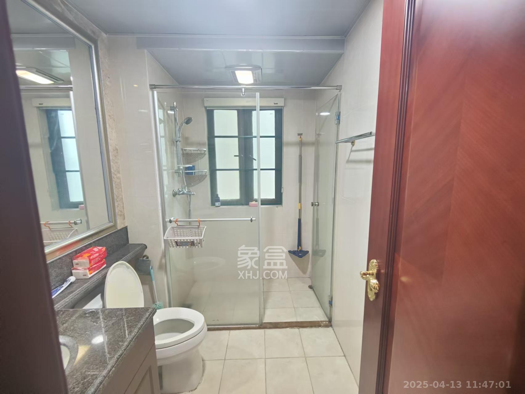 恒大雅苑 3室2厅2卫 2700.0元/月 恒大雅苑 3室2厅2卫 2700.0元/月室内图