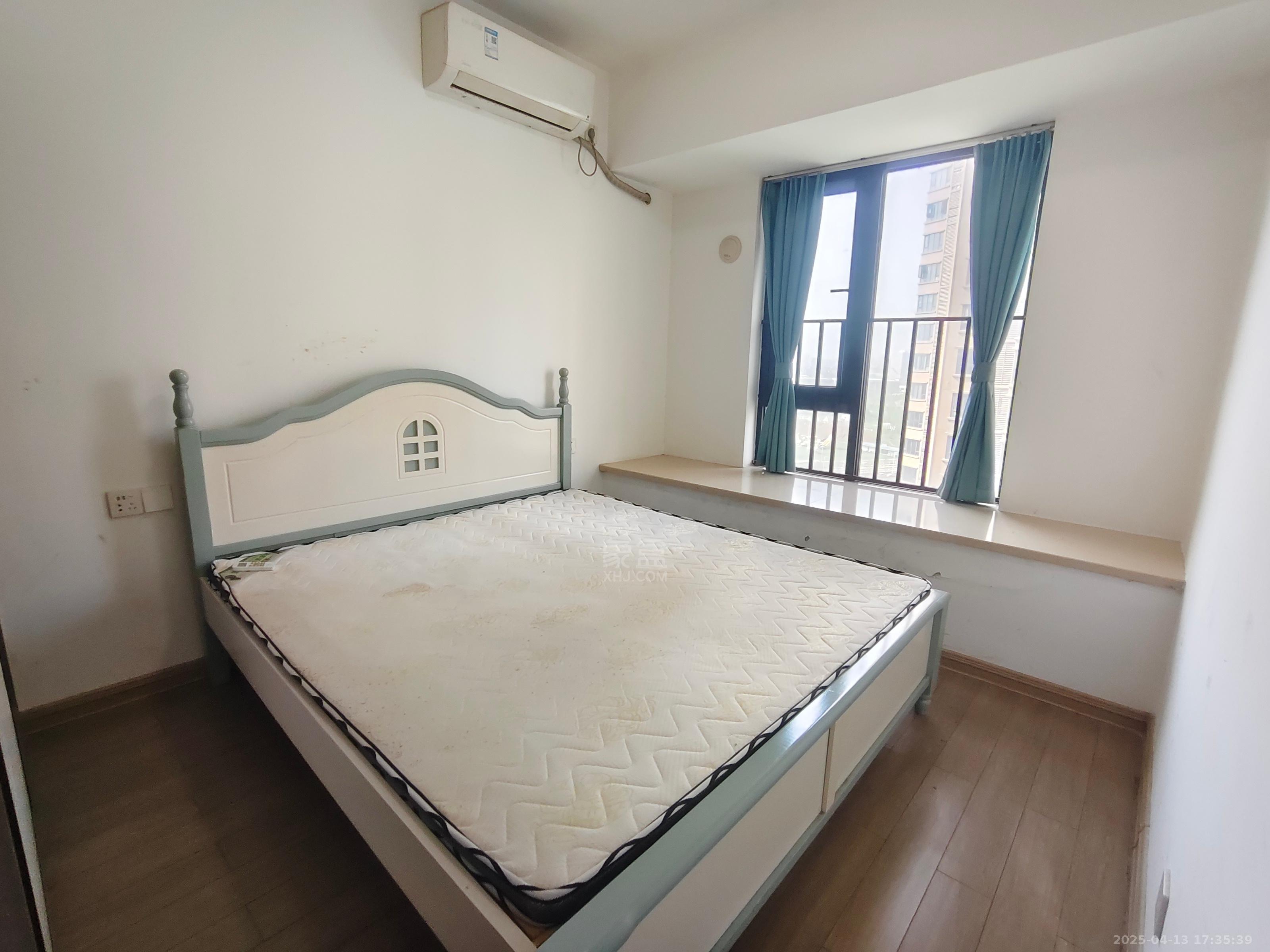 东部美的城 4室2厅2卫 2200.0元/月 东部美的城 4室2厅2卫 2200.0元/月室内图